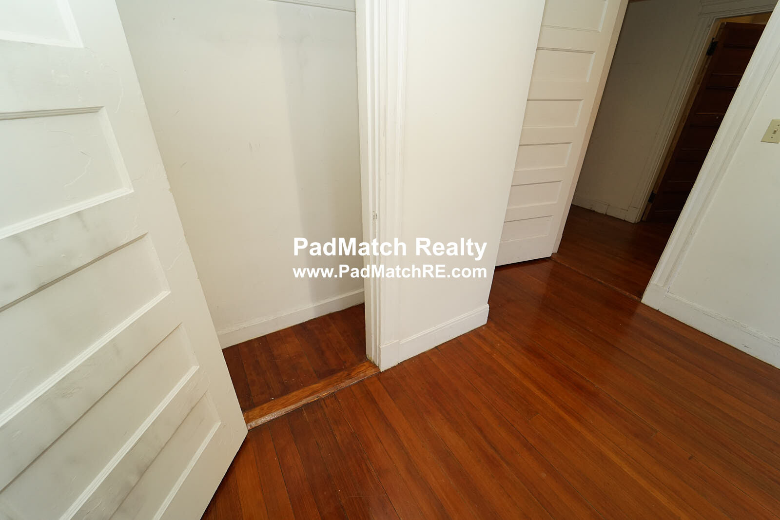 1905 Beacon St, Washington Square