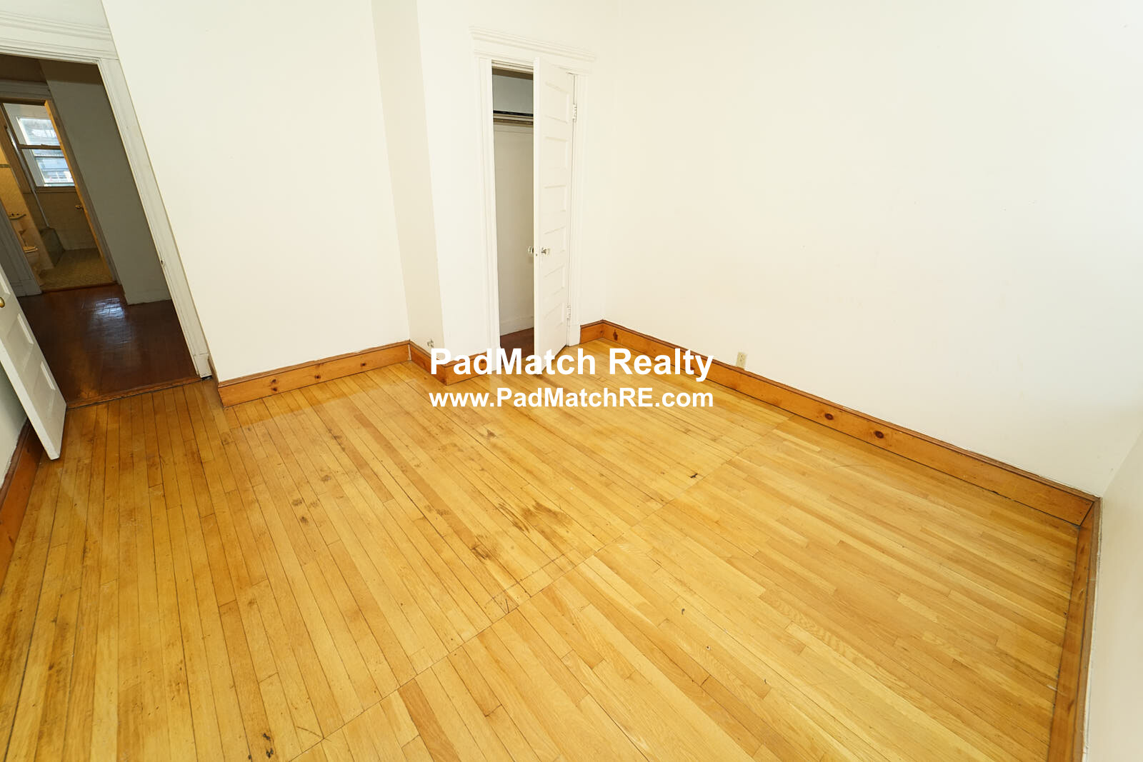 1905 Beacon St, Washington Square