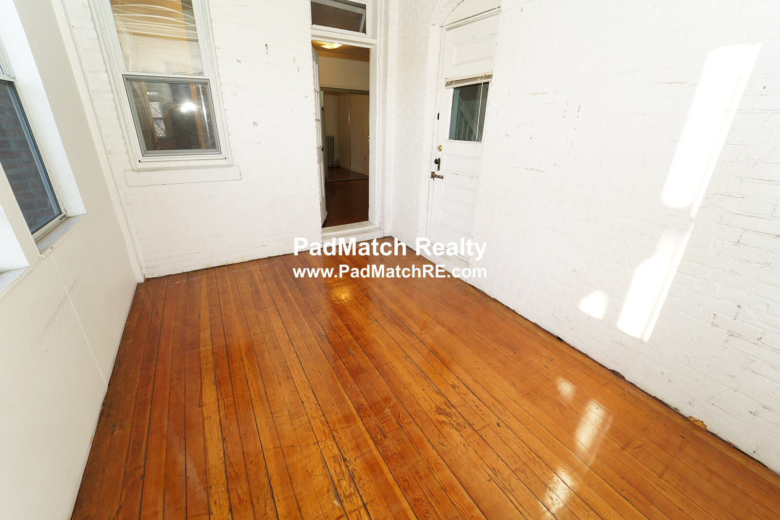 1905 Beacon St, Washington Square