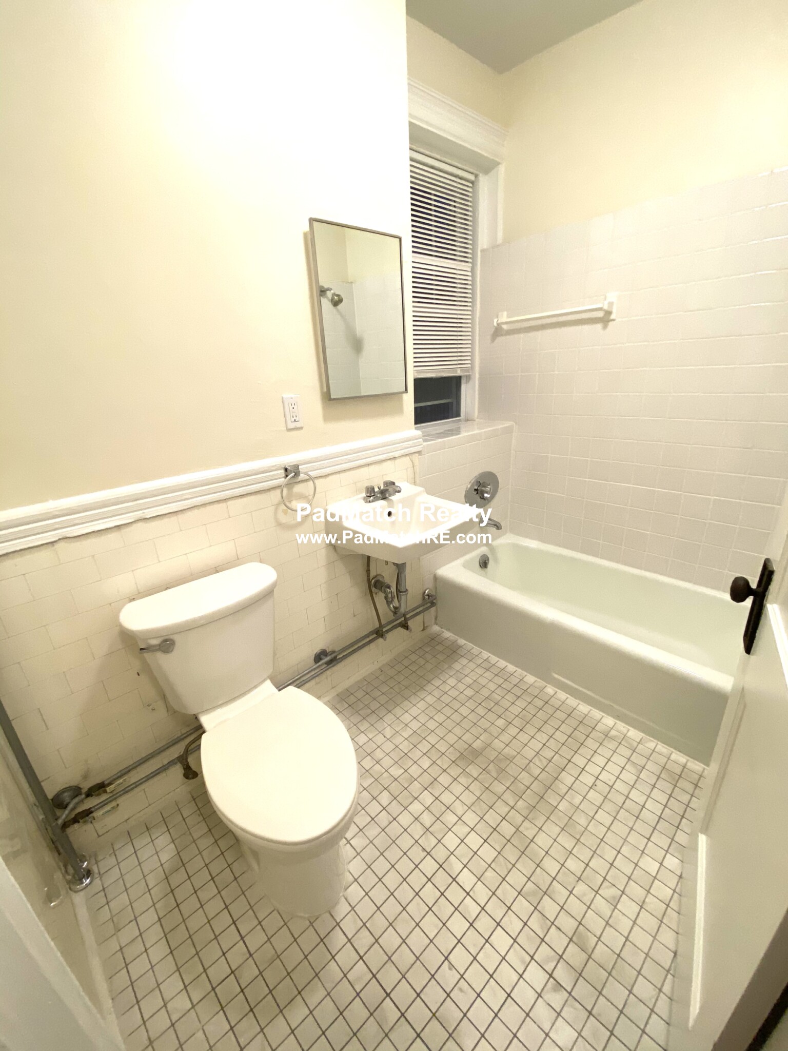 Photo 9 of 27 Park Dr. Unit 7