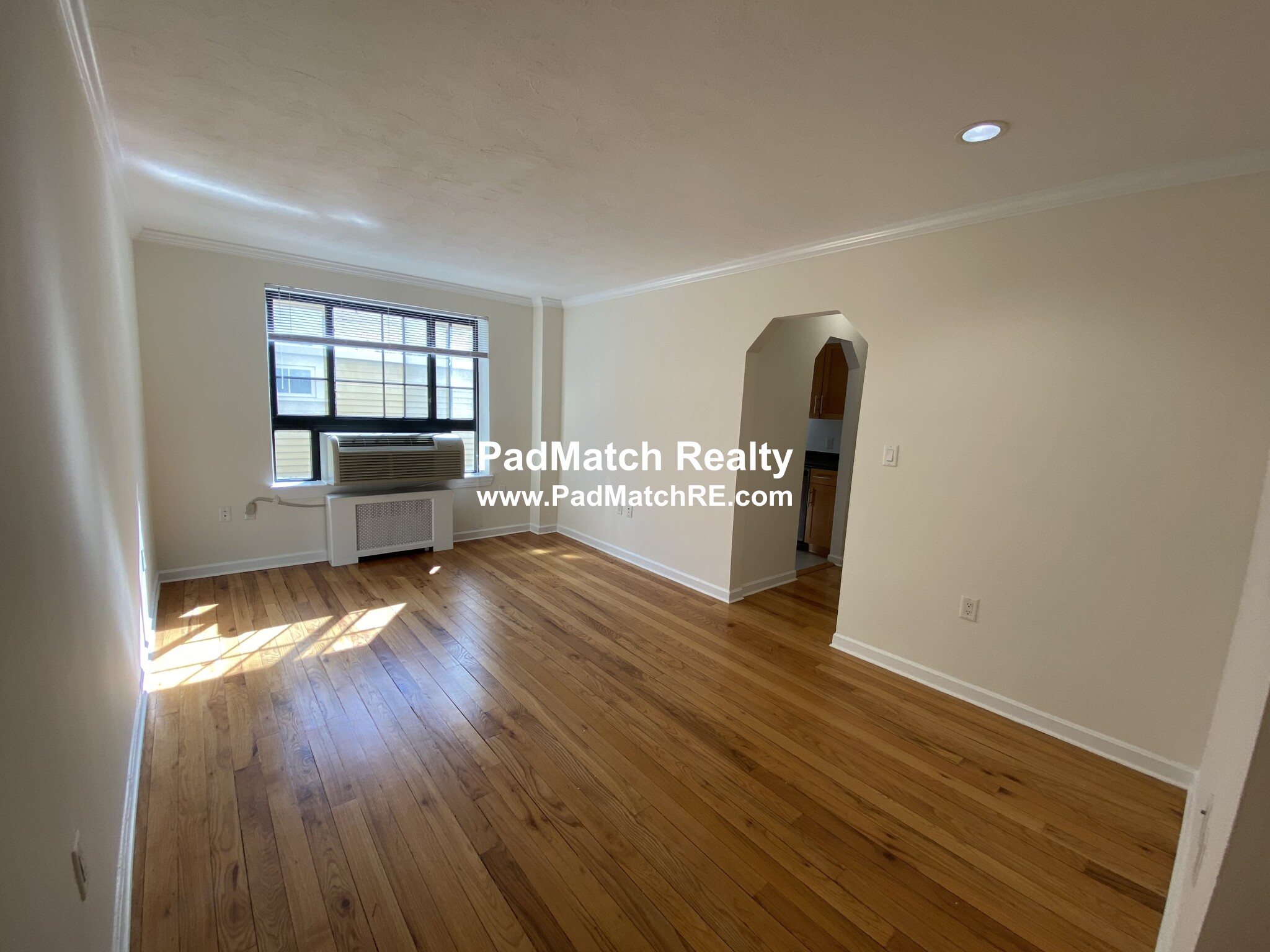 60 Brattle St, Harvard Square