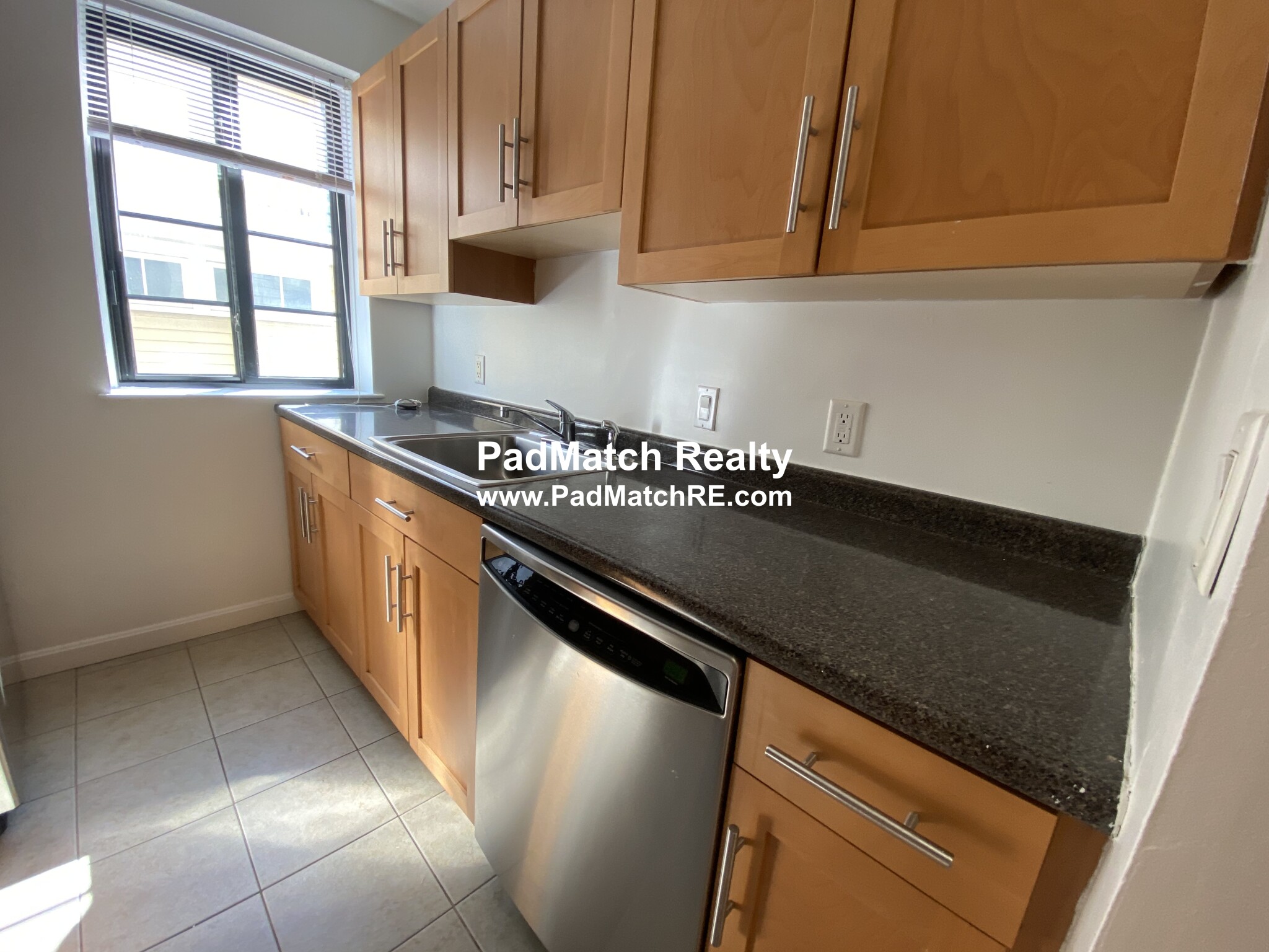 60 Brattle St, Harvard Square