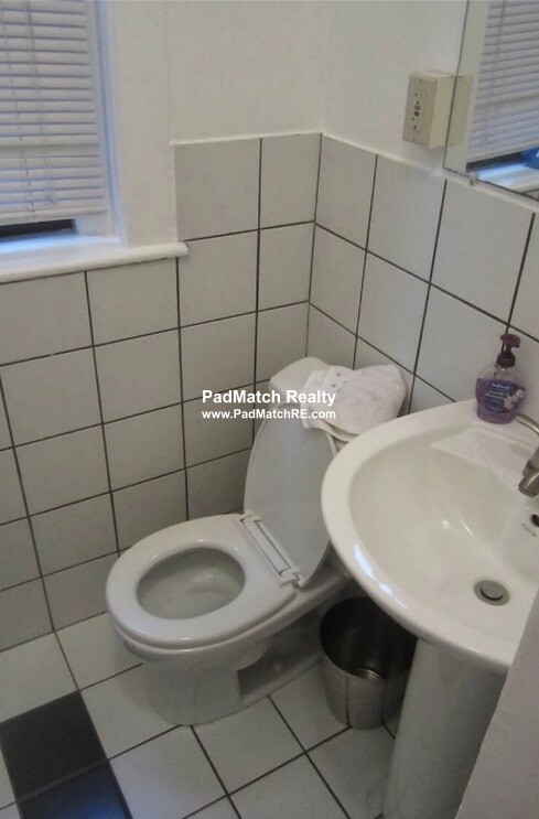 15 Aberdeen St, Fenway