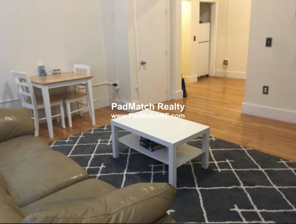 15 Aberdeen St, Fenway