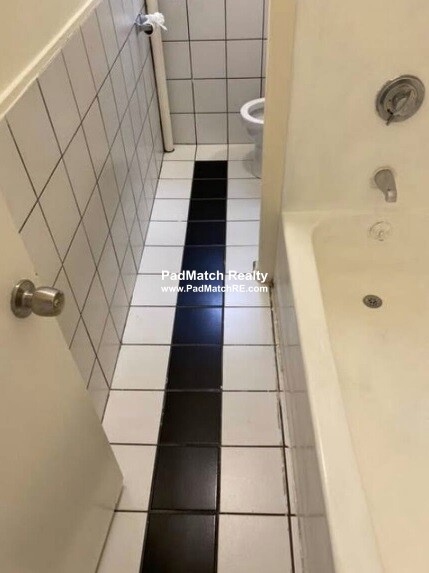 15 Aberdeen St, Fenway