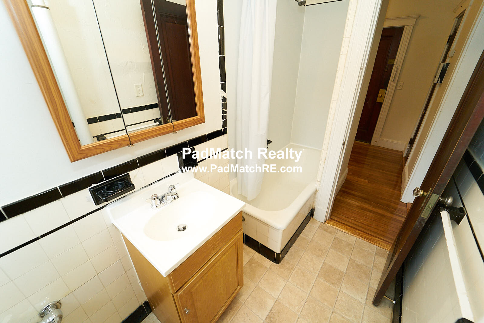 1800 Commonwealth Ave, Brighton