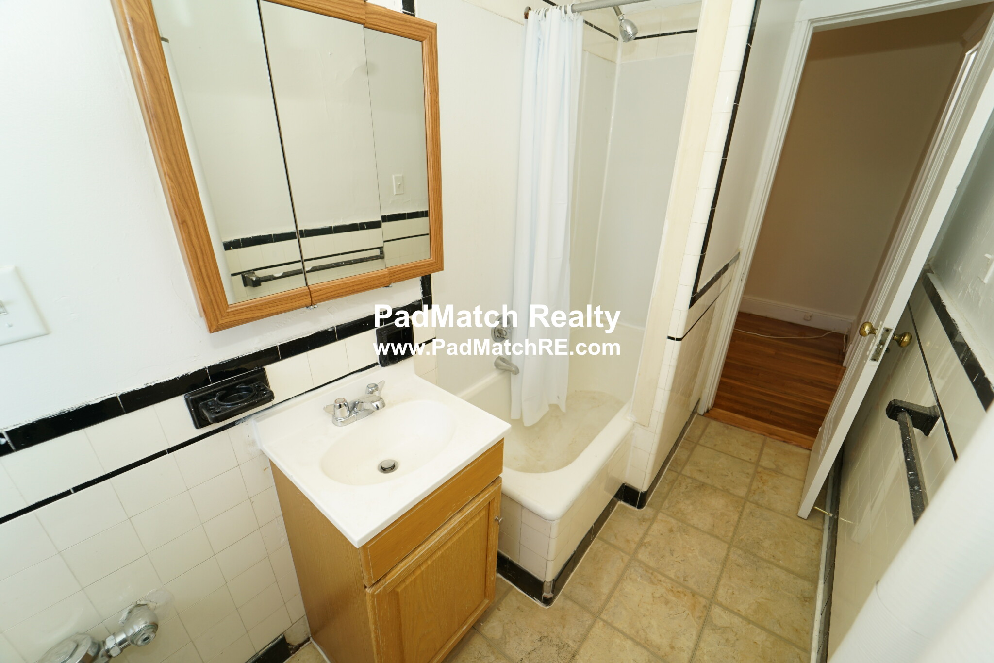 1820 Commonwealth Ave, Brighton