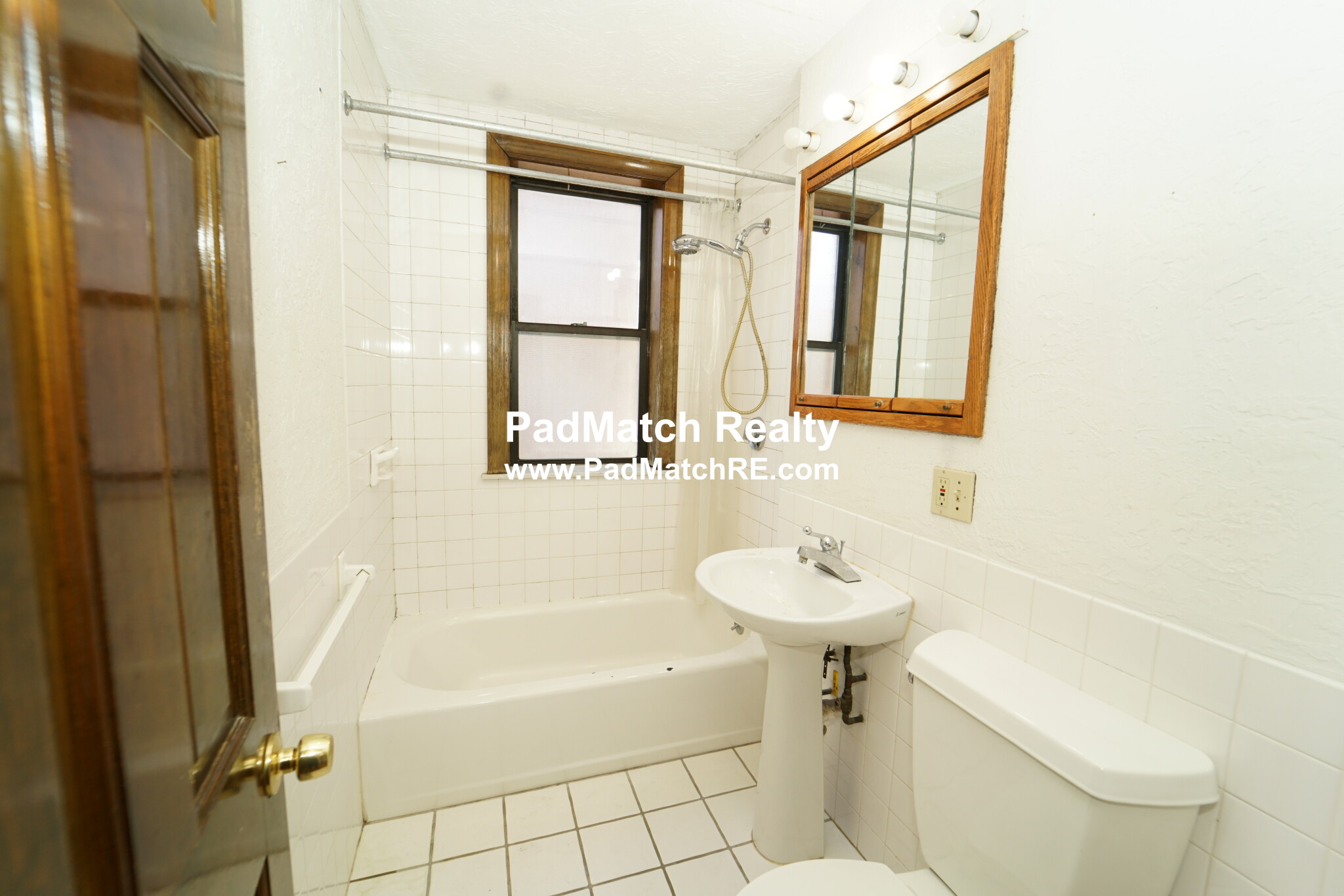 Photo 12 of 240 Kelton St. Unit 4