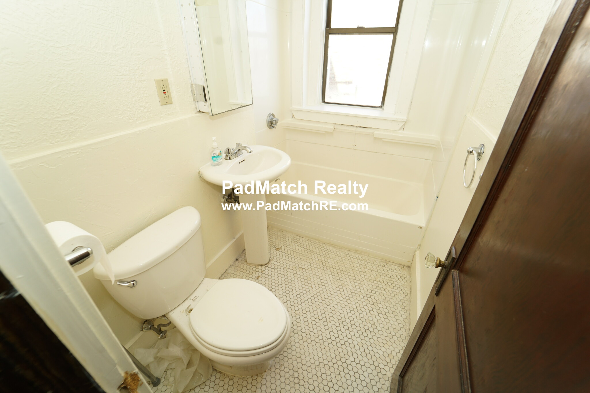 240 Kelton St, Allston