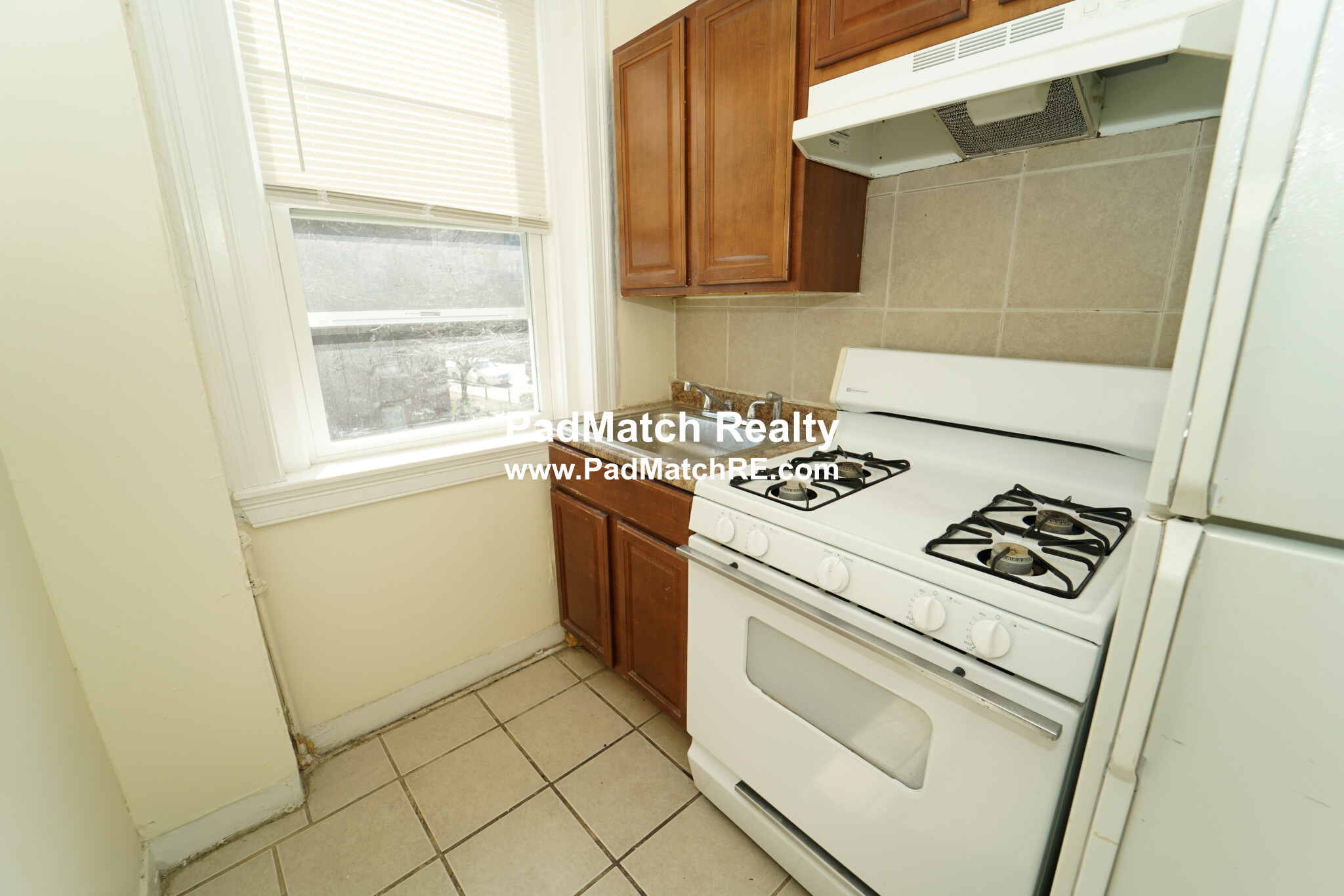 2.5 bed, 1 bath apartment for rent at 248 Kelton St Unit 9A, Allston — photo 13 of 19