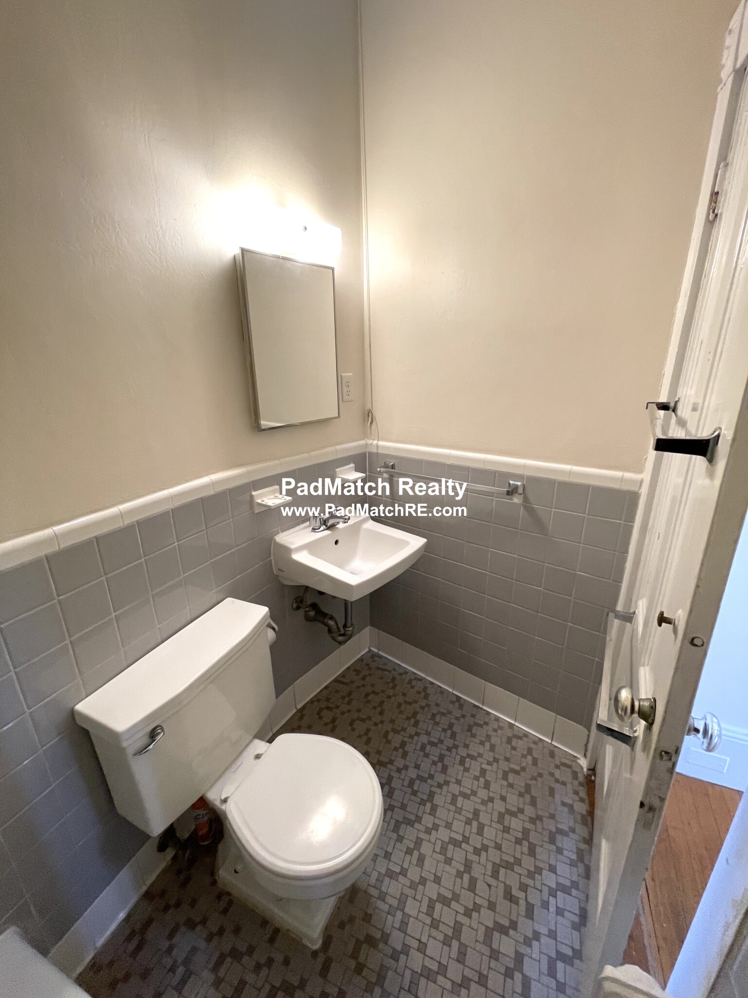 95 Mount Vernon St, Beacon Hill