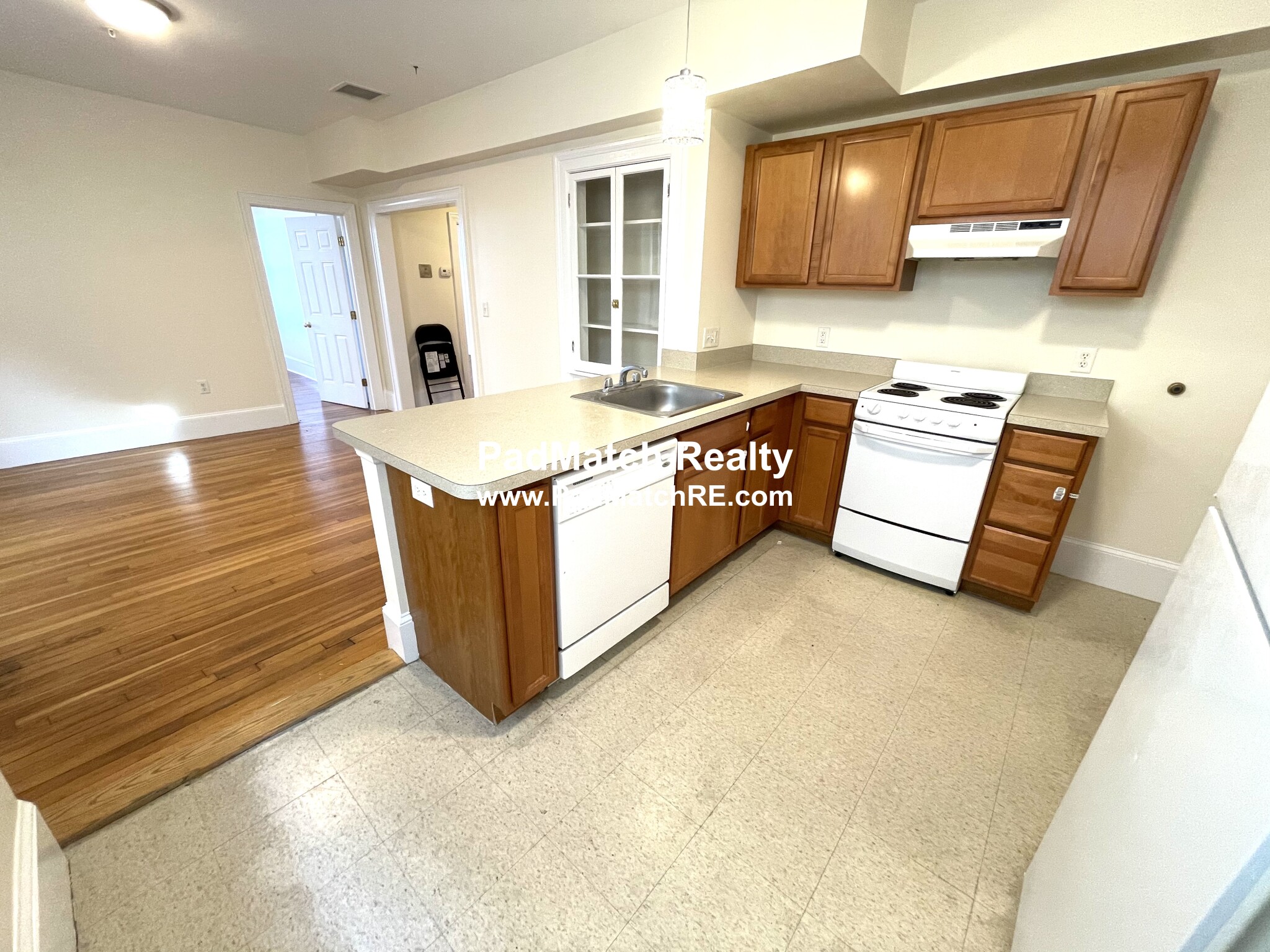 885 Massachusetts Ave, Mid Cambridge