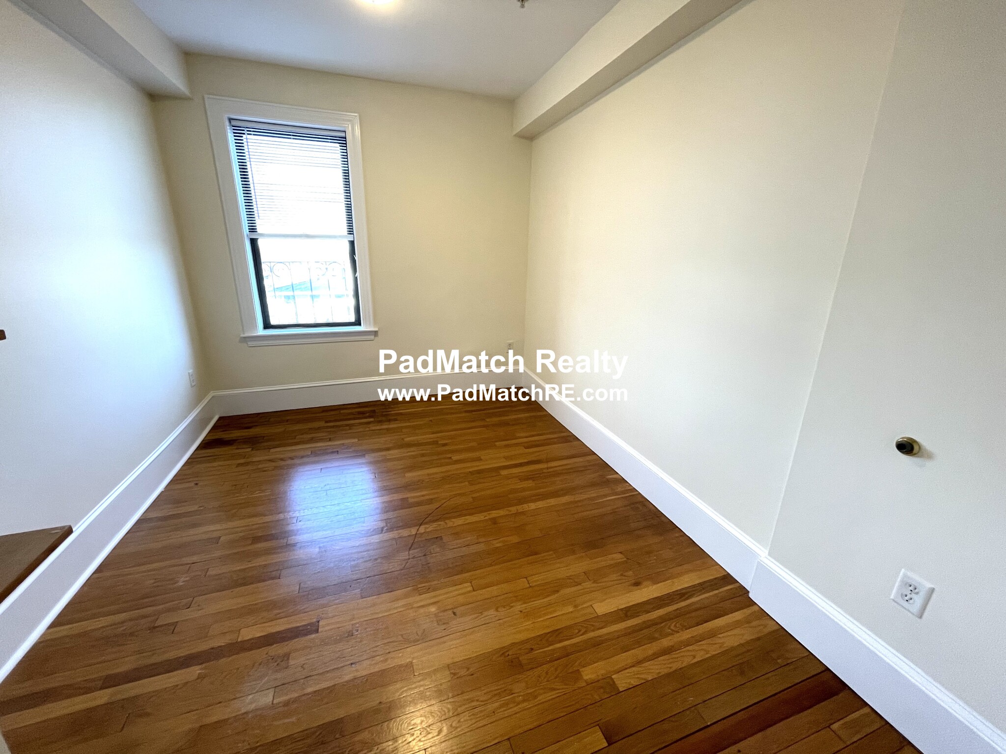 885 Massachusetts Ave, Mid Cambridge