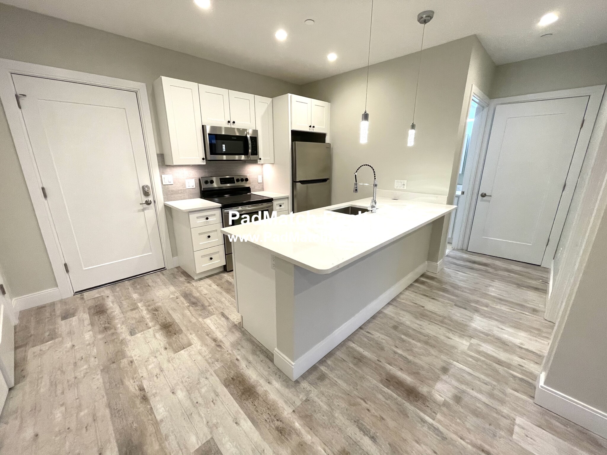 1457 Tremont St, Mission Hill