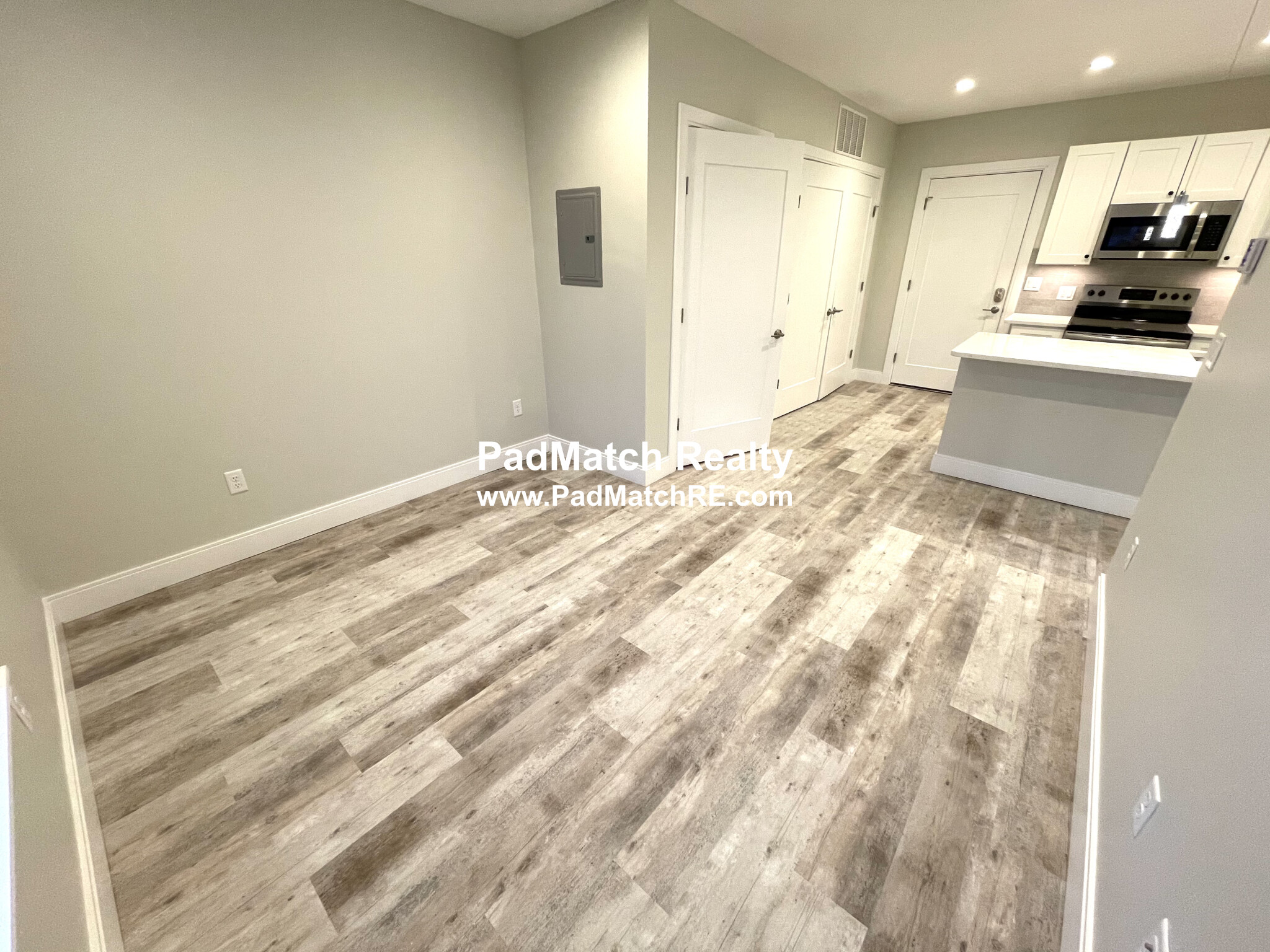 1457 Tremont St, Mission Hill