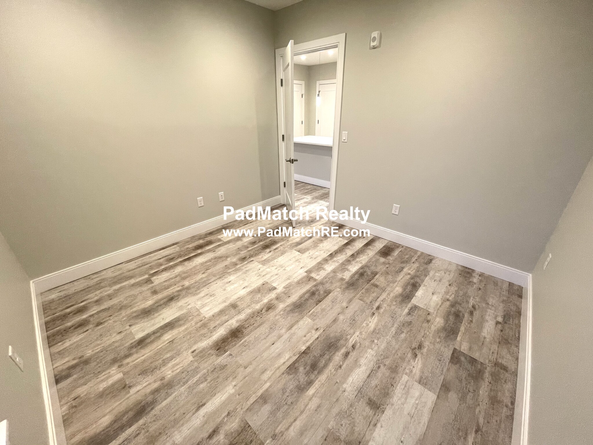 1457 Tremont St, Mission Hill