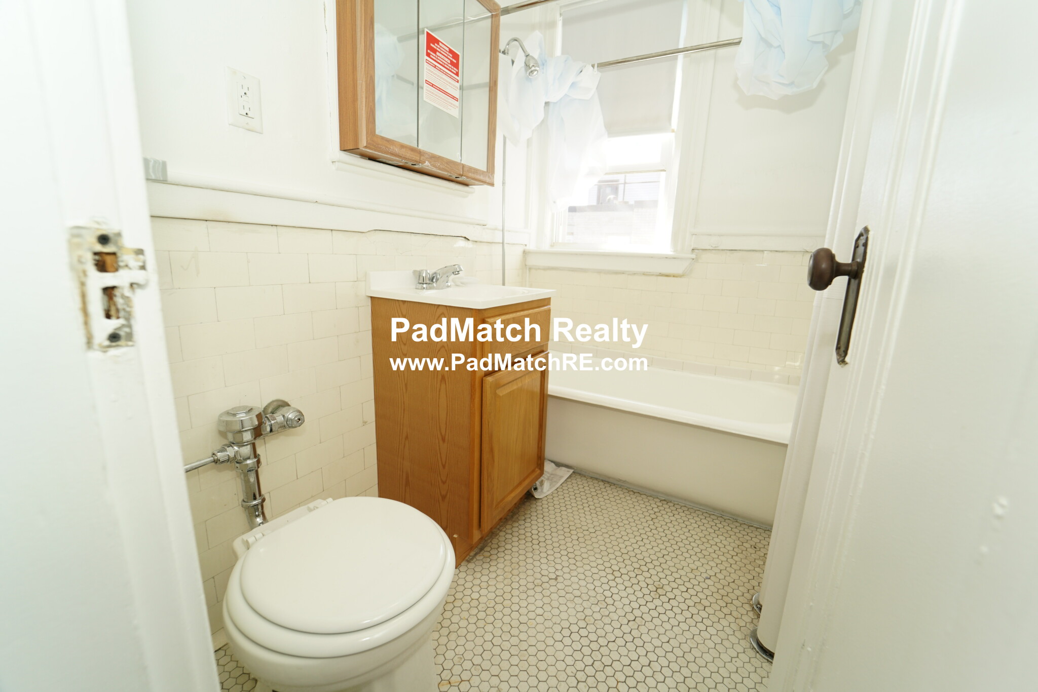 1191 Boylston St, Fenway