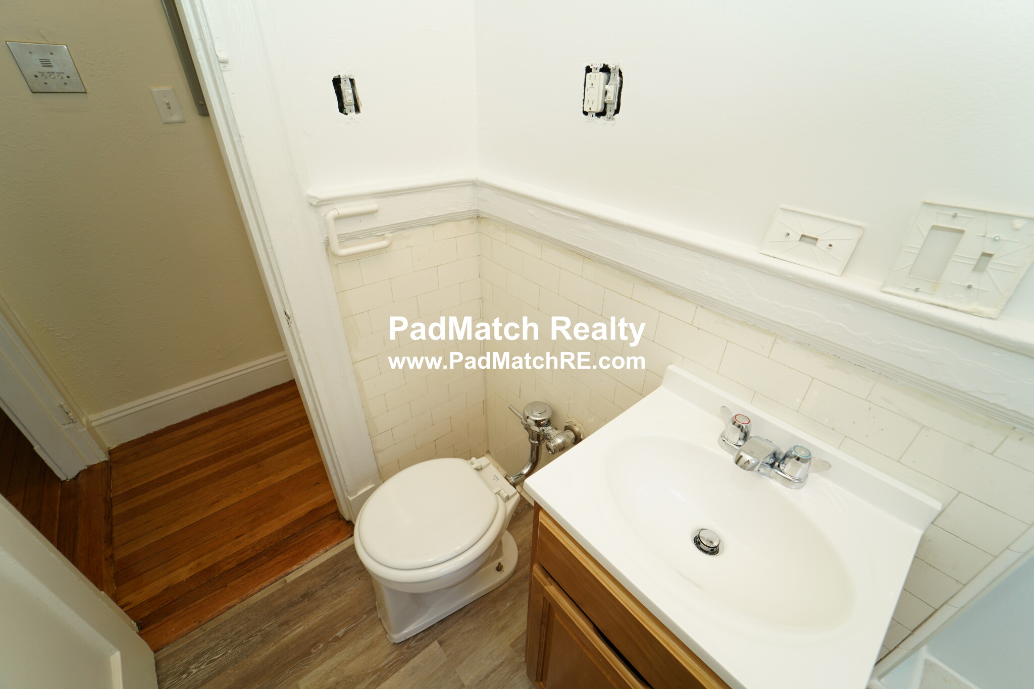 1171 Boylston St, Fenway