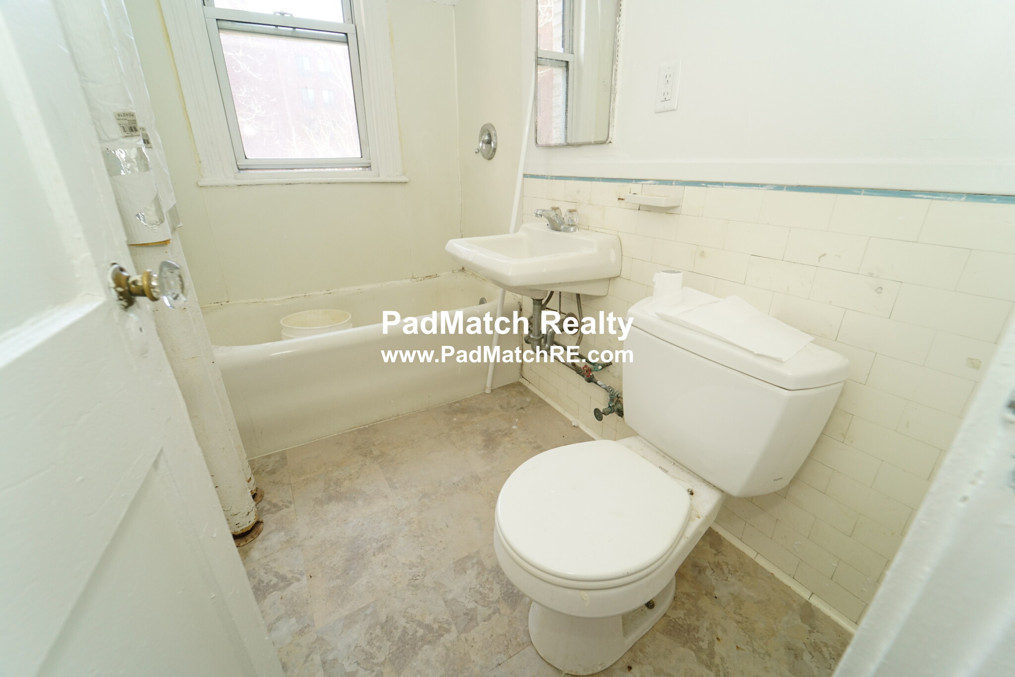 1626 Commonwealth Ave, Brighton