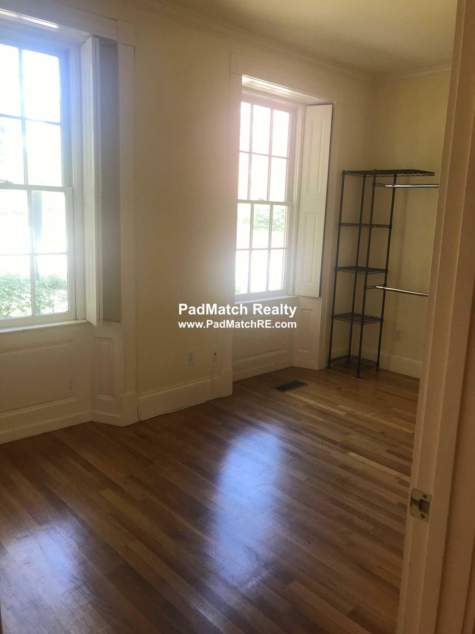2 bed, 1 bath apartment for rent at 26 Garden St Unit 1, Cambridge — photo 3 of 7