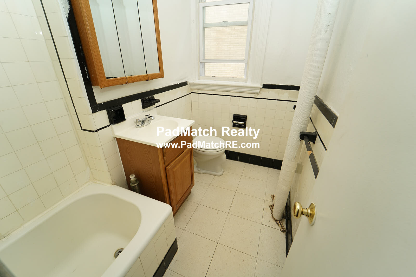 1810 Commonwealth Ave, Brighton