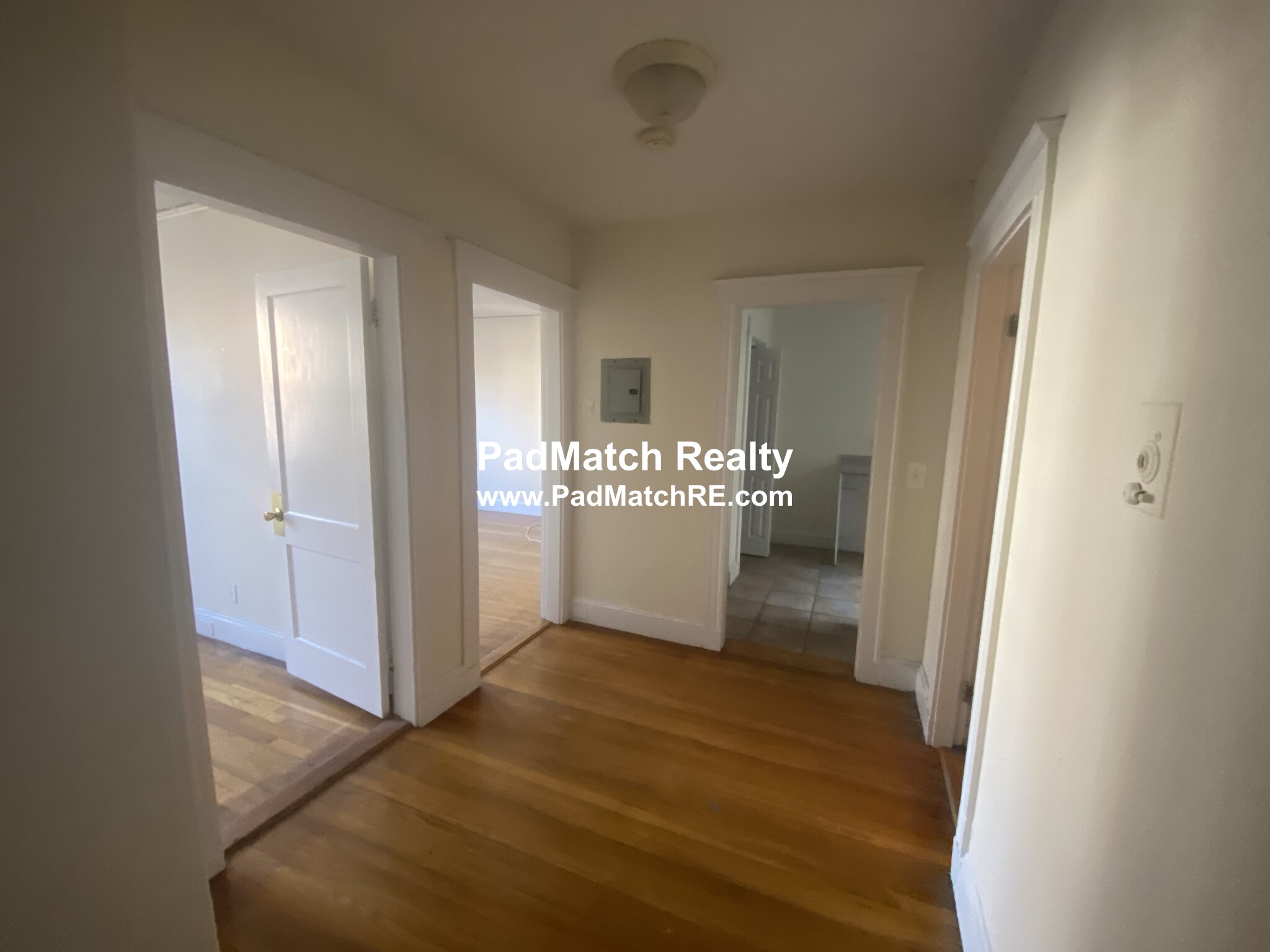 5 Barrows St, Allston