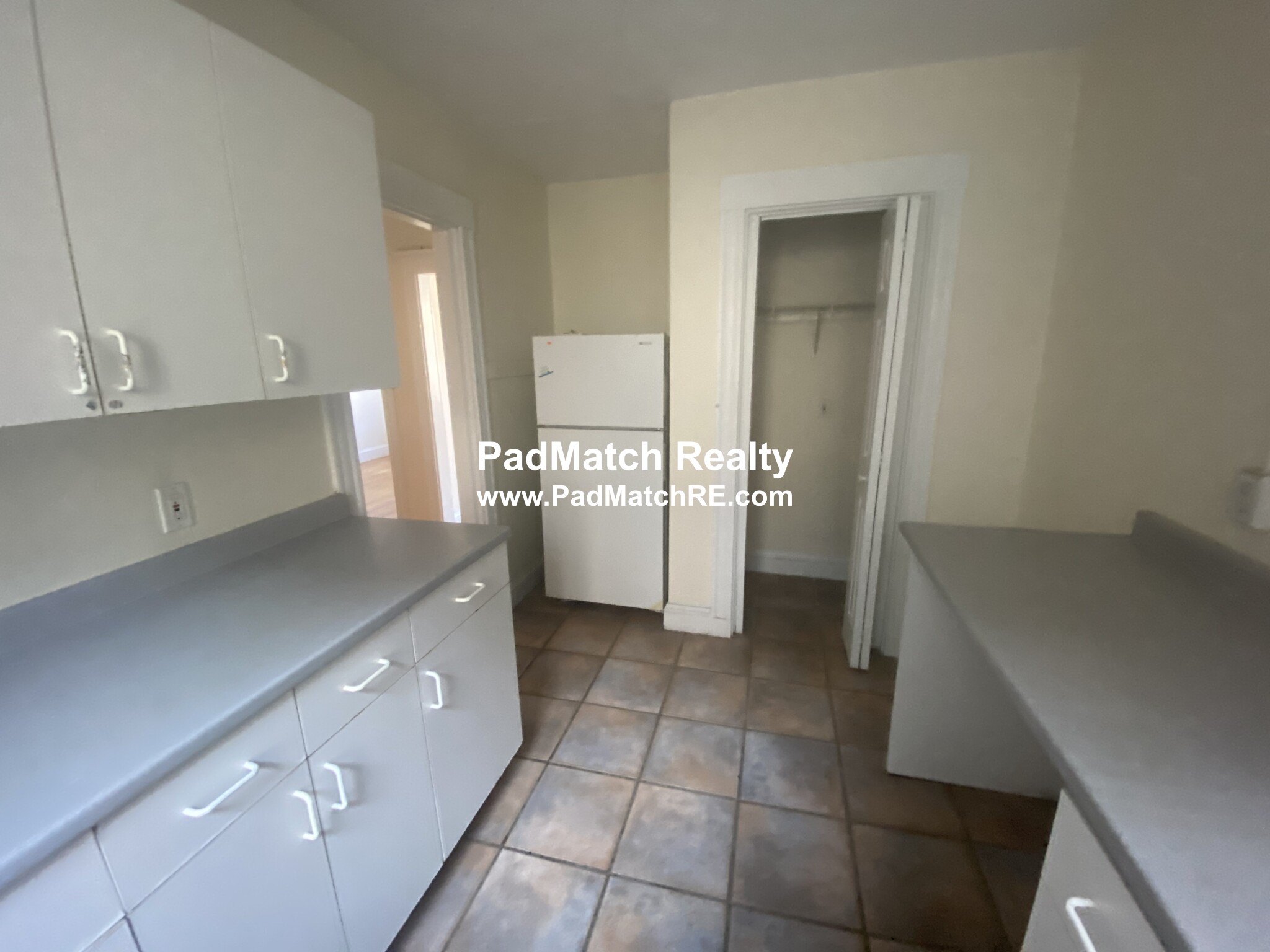 5 Barrows St, Allston