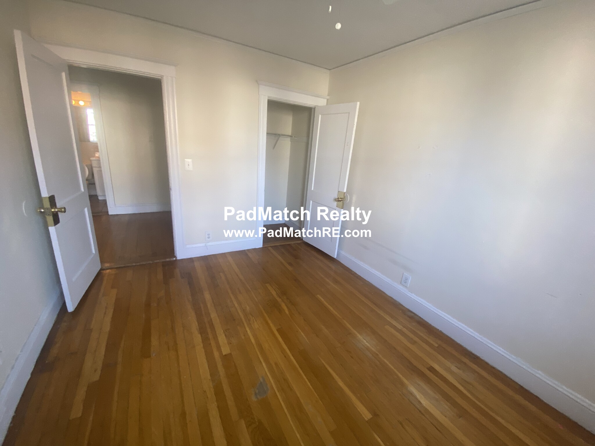 5 Barrows St, Allston