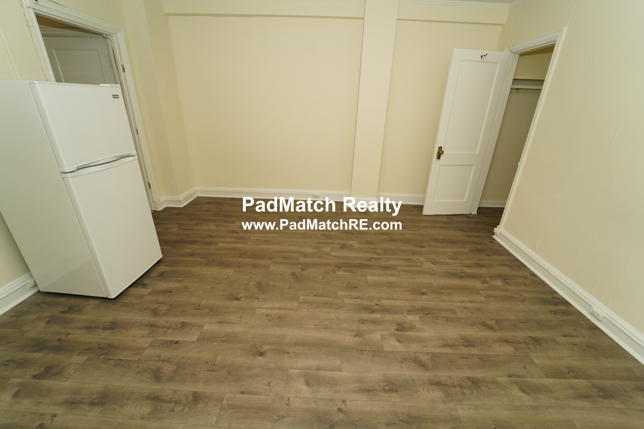 2 bed, 1 bath apartment for rent at 1200 Massachusetts Ave Unit E04, Harvard Square — photo 2 of 16