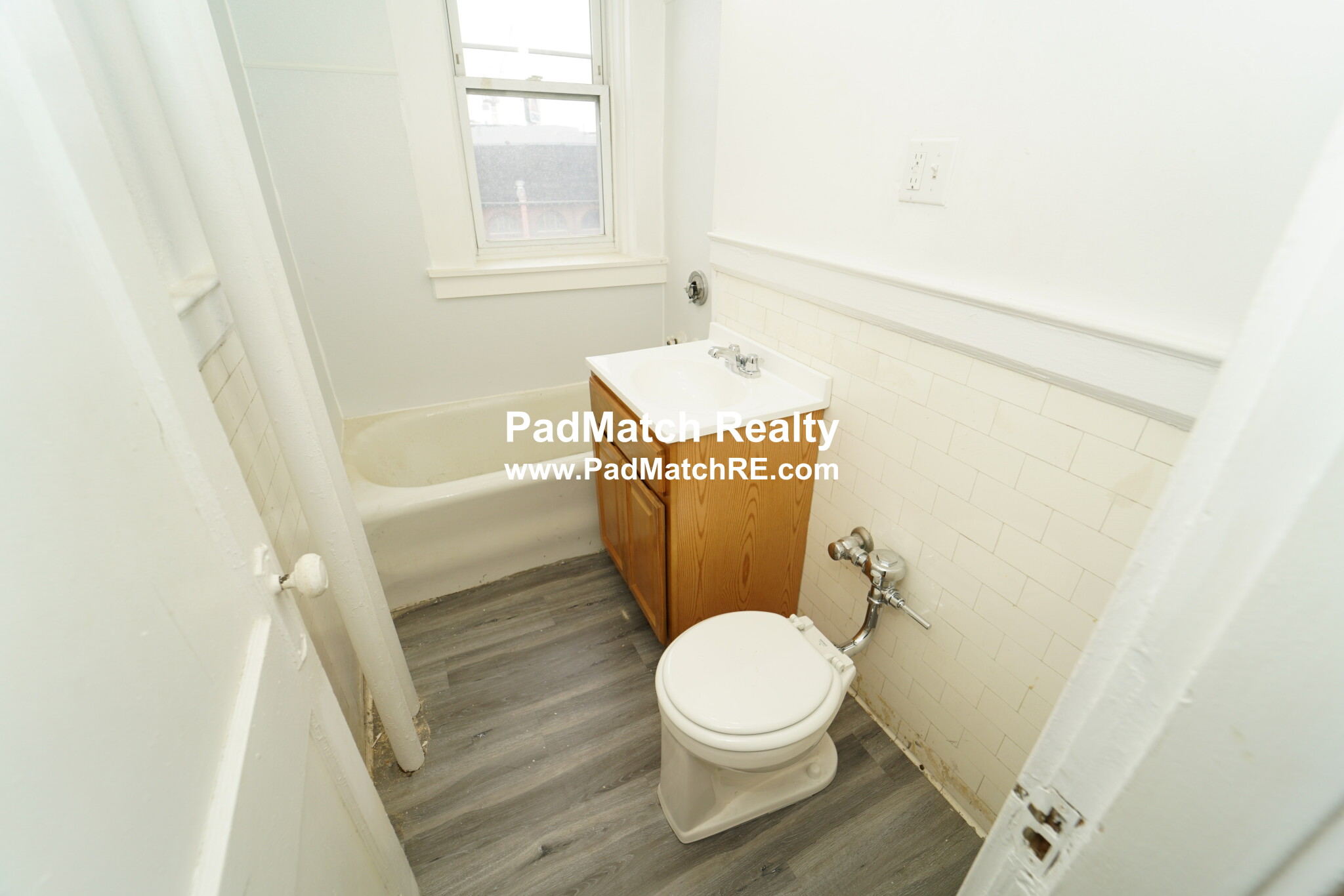 1171 Boylston St, Fenway