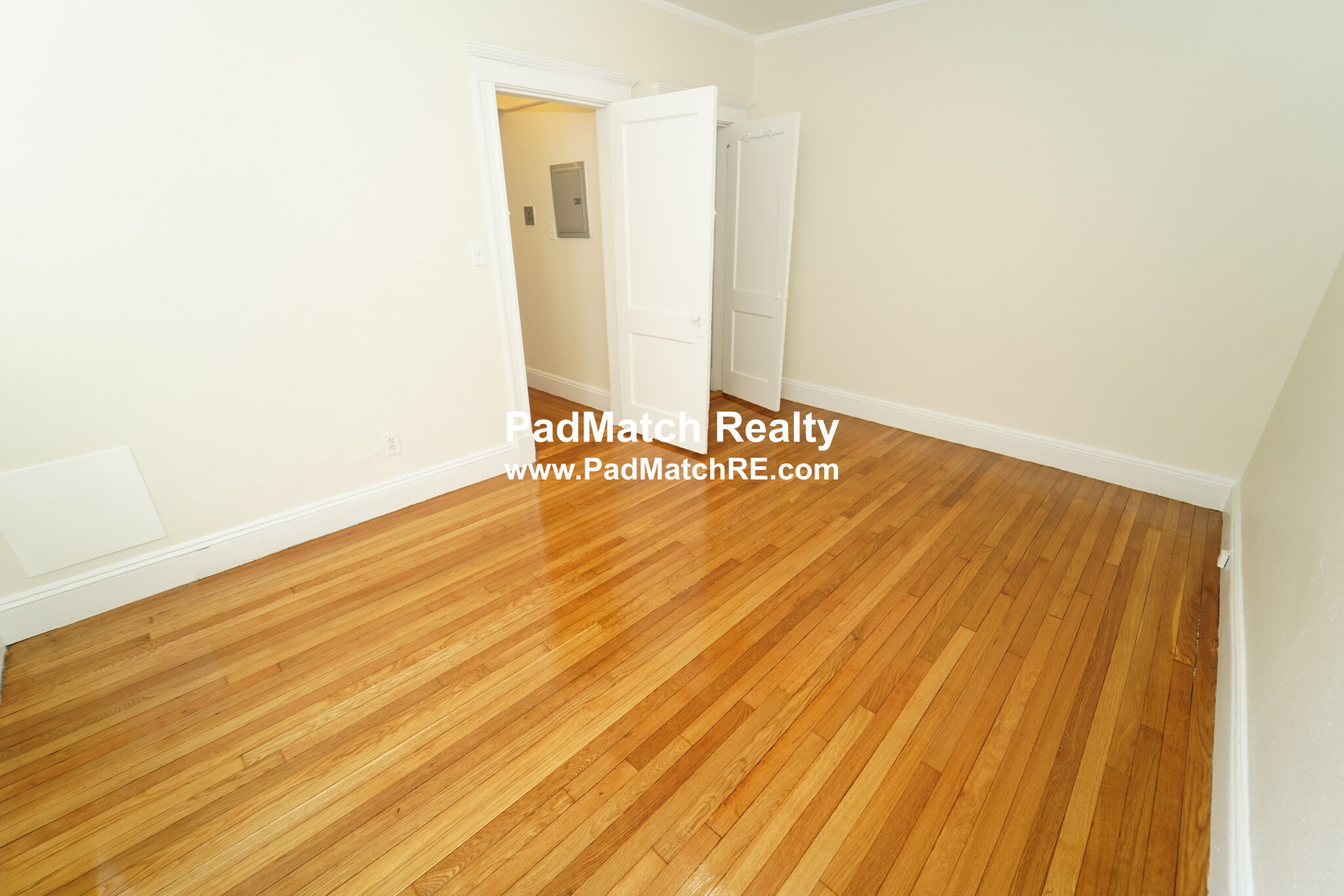 1171 Boylston St, Fenway