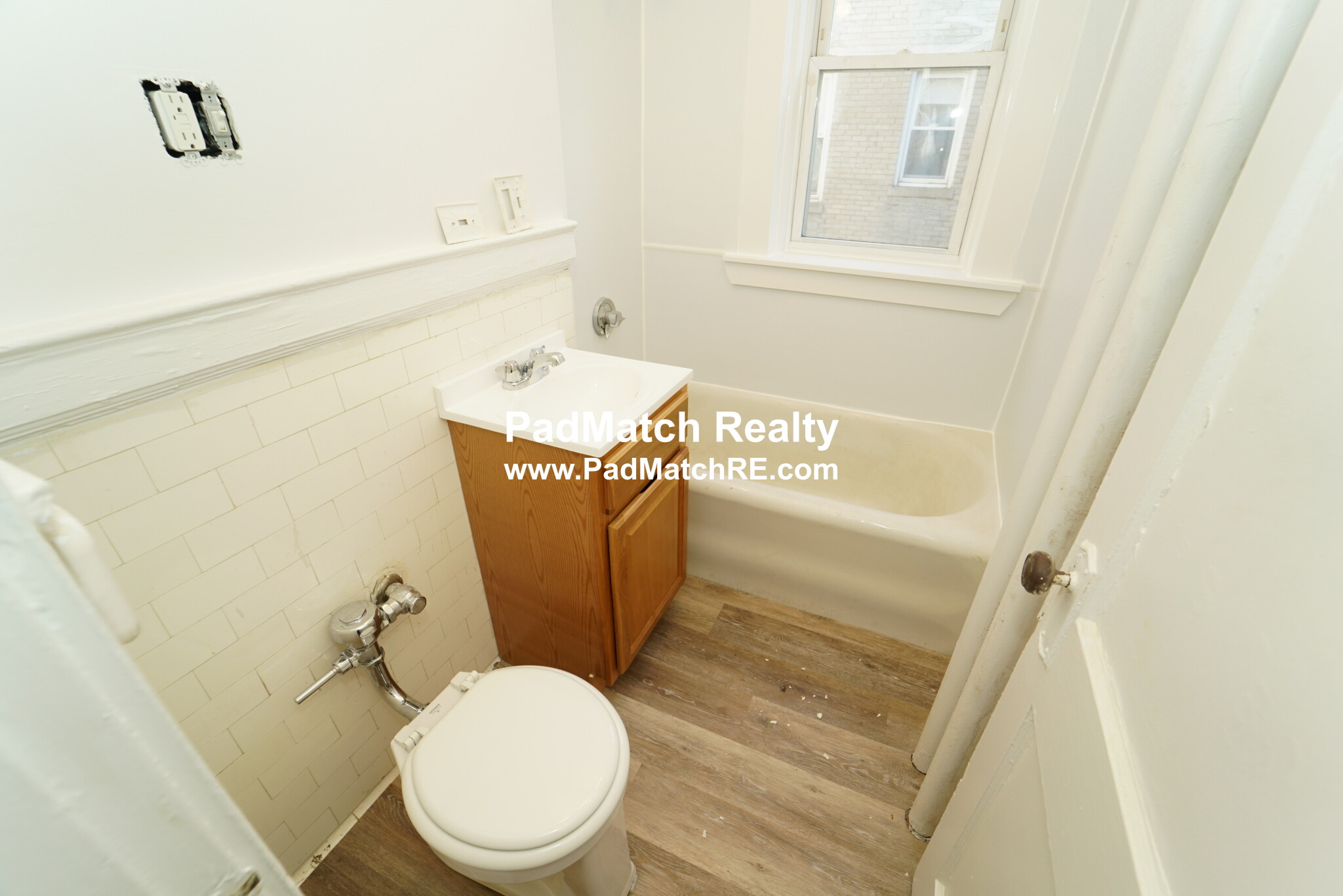 1171 Boylston St, Fenway