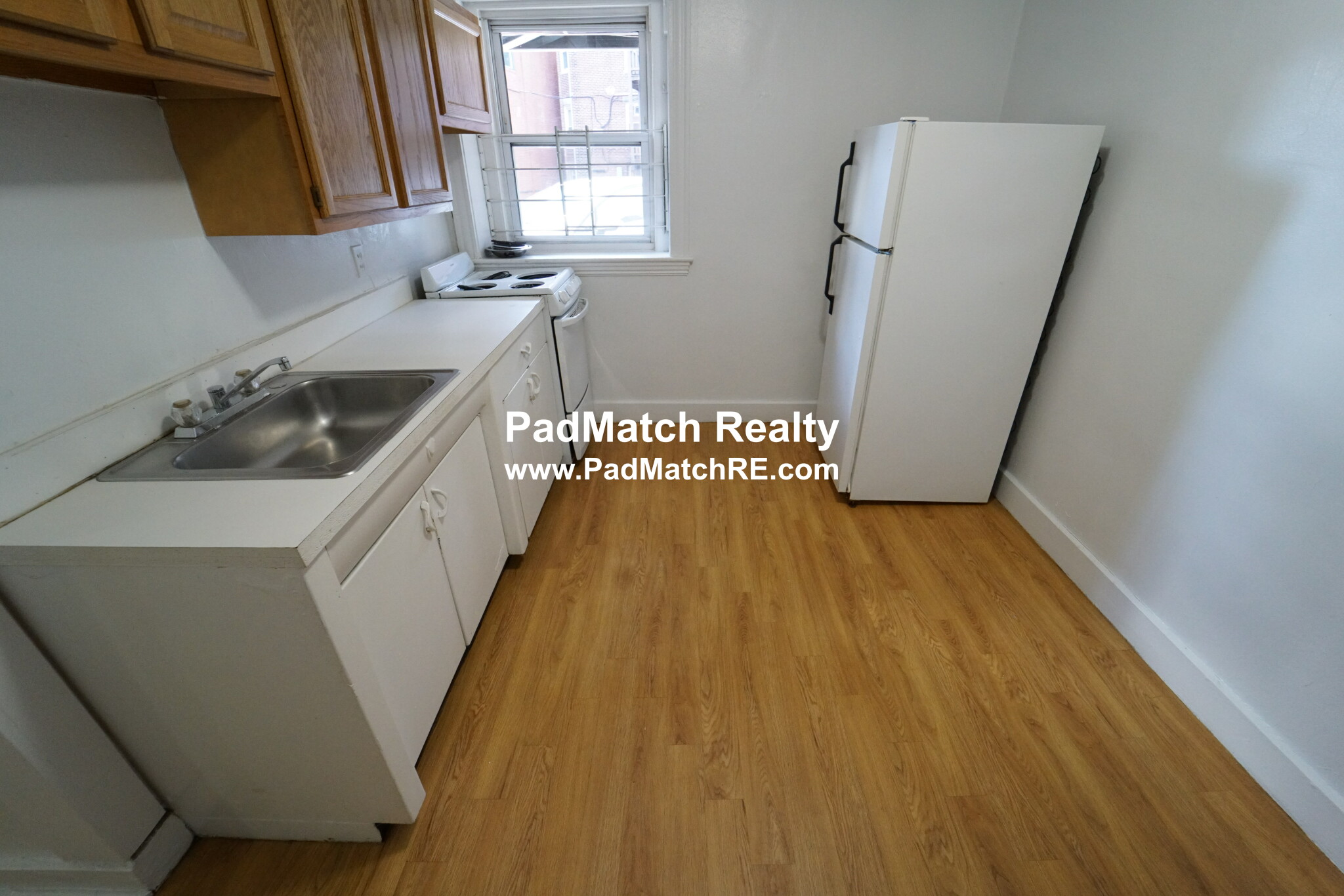 Photo 11 of 1589 Beacon St. Unit B