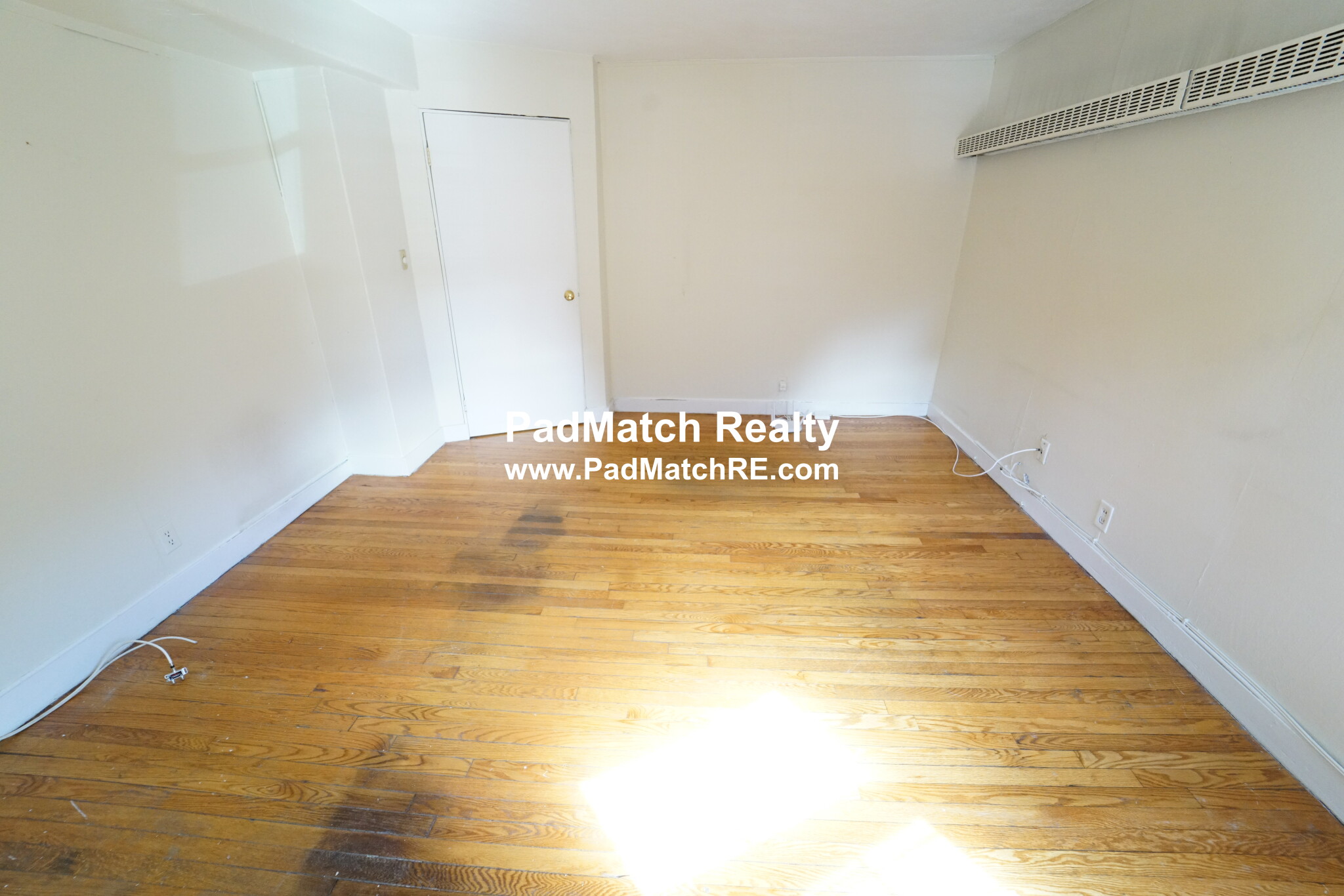 Photo 13 of 1589 Beacon St. Unit B