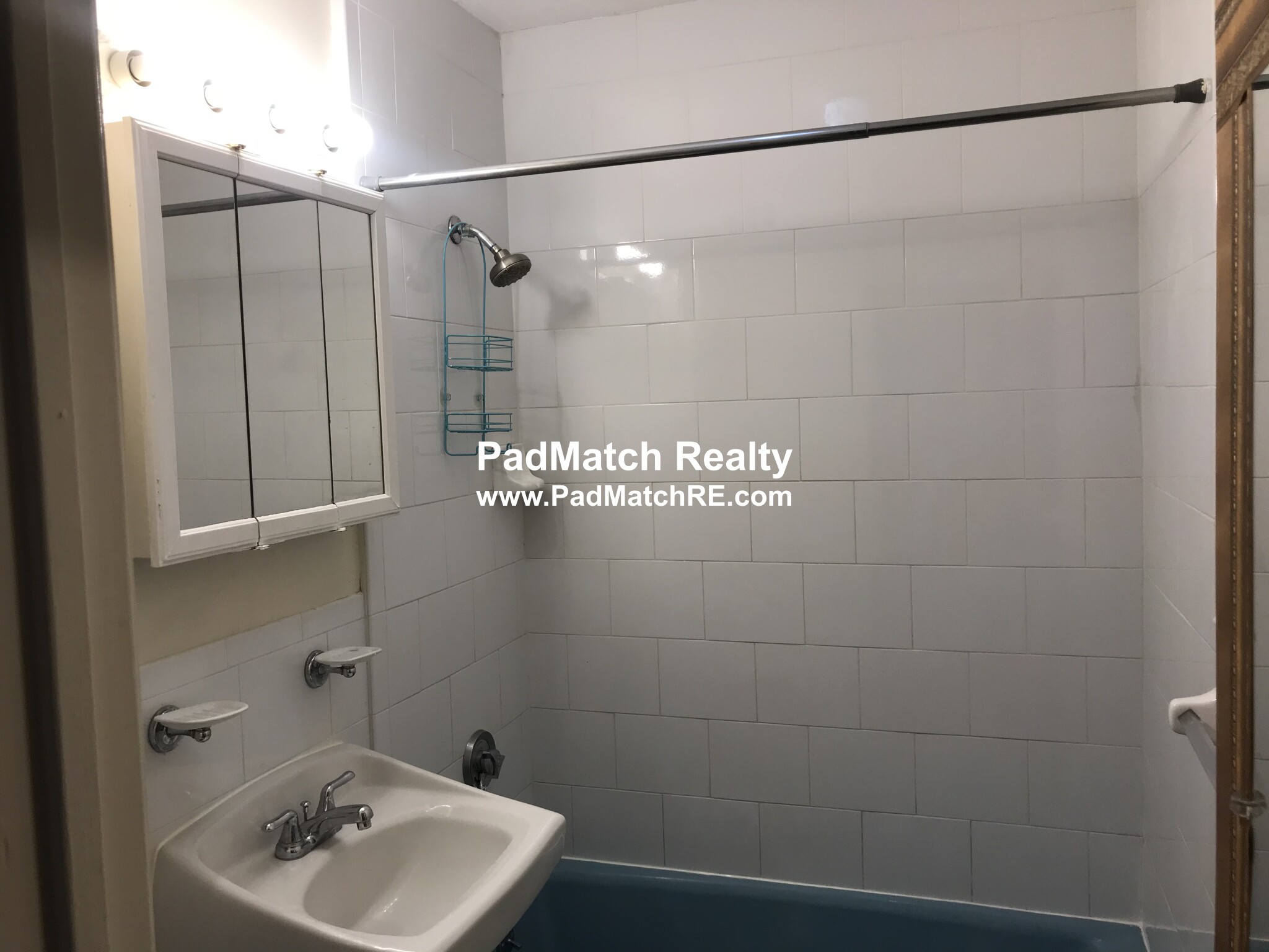 2 bed, 1 bath apartment for rent at 805 Mount Auburn St Unit G8, Harvard Square — photo 4 of 5