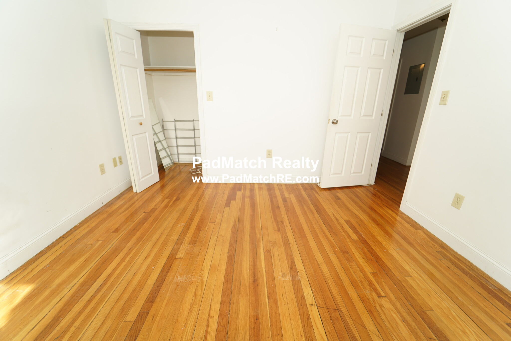Photo 12 of 19 Egremont Rd. Unit 1