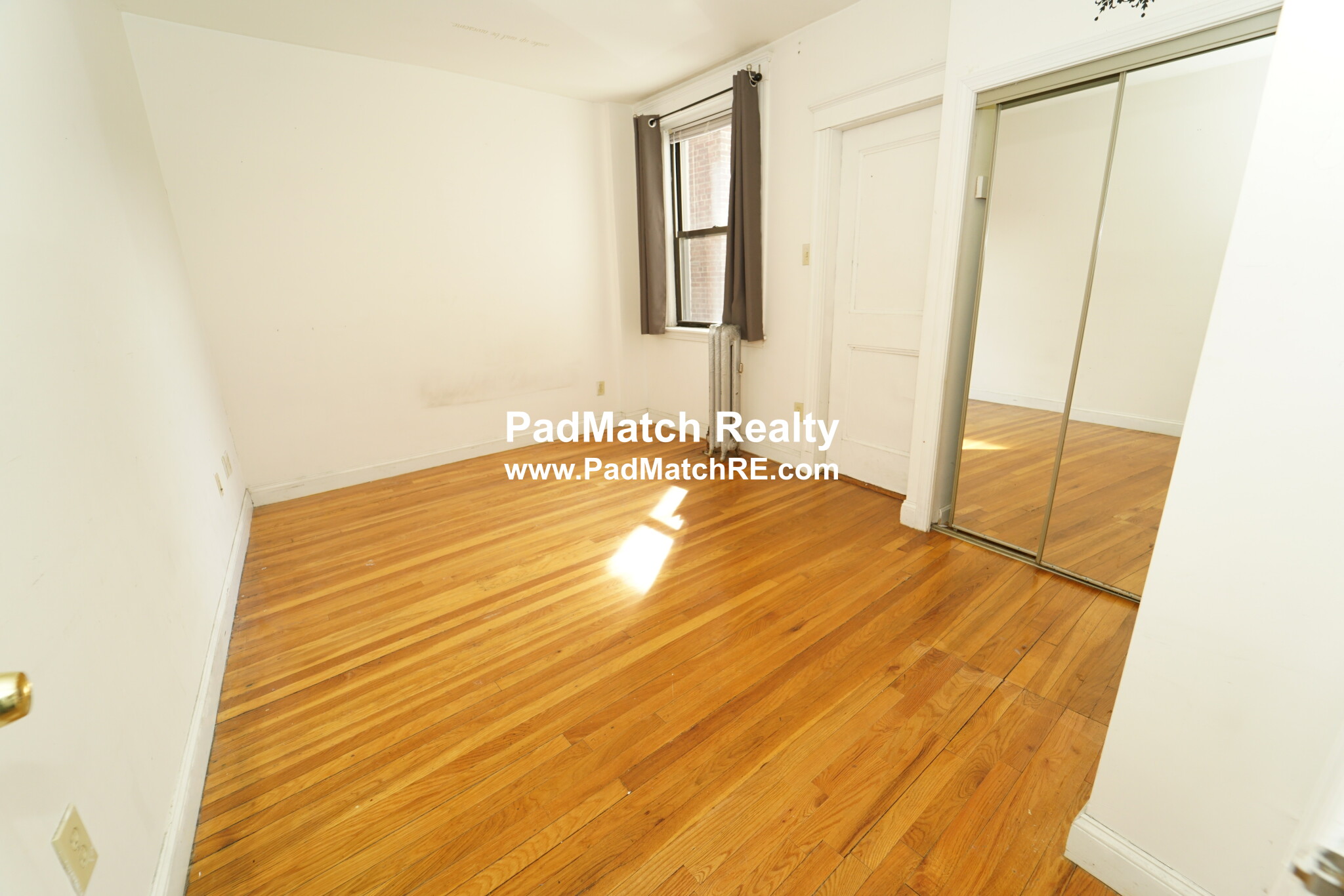 Photo 8 of 19 Egremont Rd. Unit 1