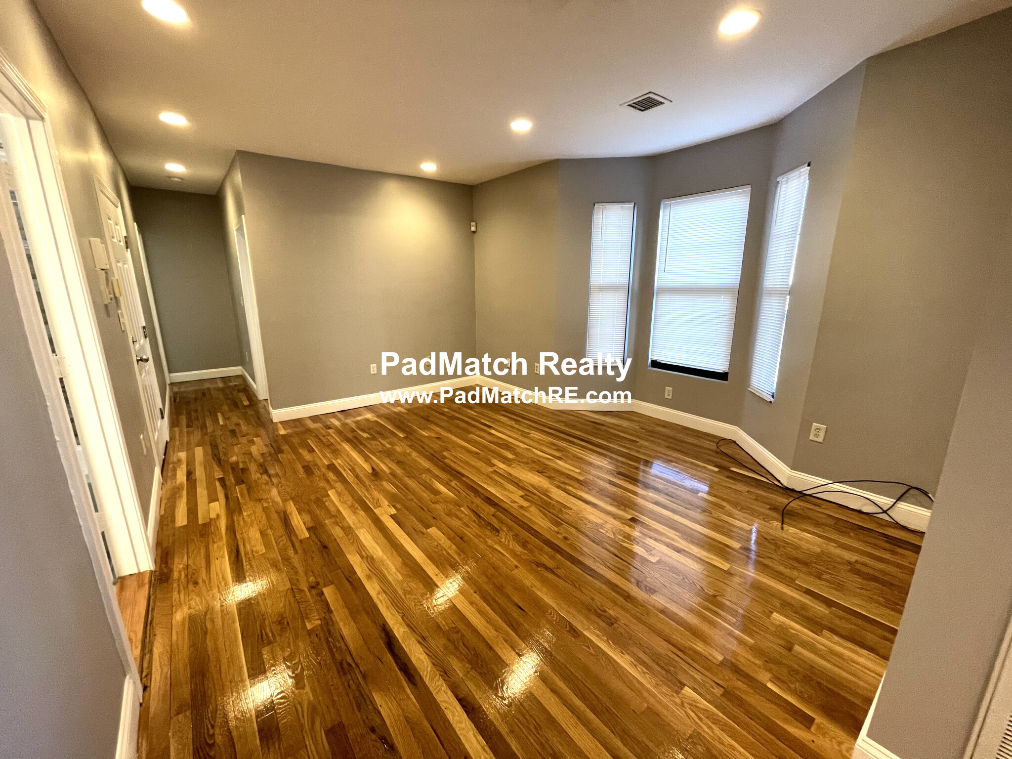 3 bed, 1 bath apartment for rent at 573 Dorchester Ave Unit 2, South Boston