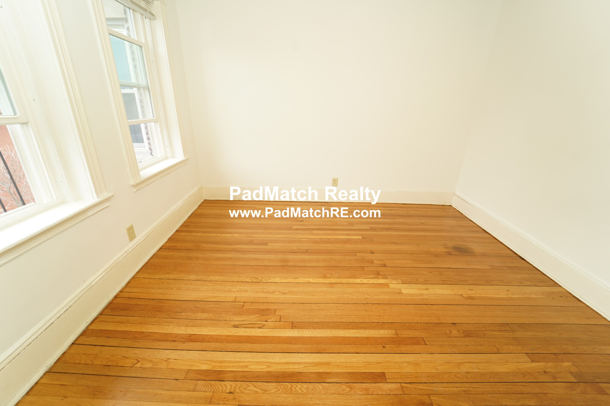 14 Palace Rd, Fenway