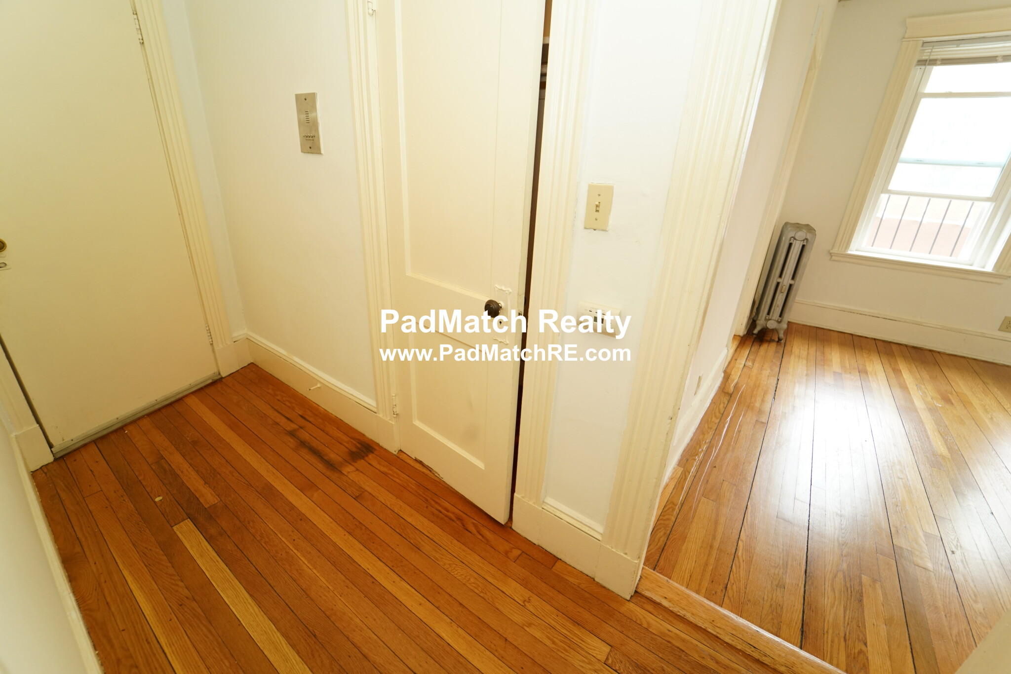 14 Palace Rd, Fenway