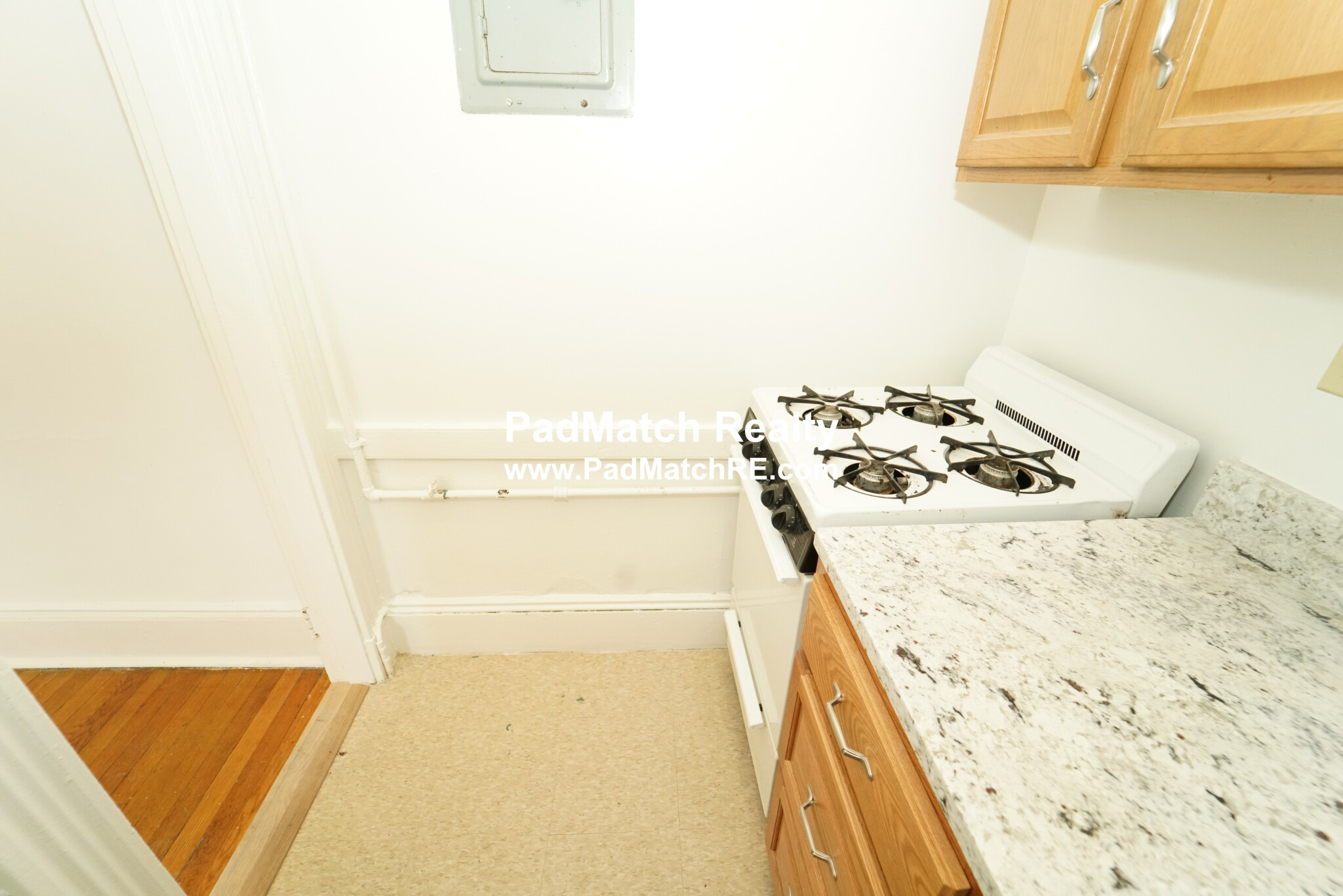 14 Palace Rd, Fenway