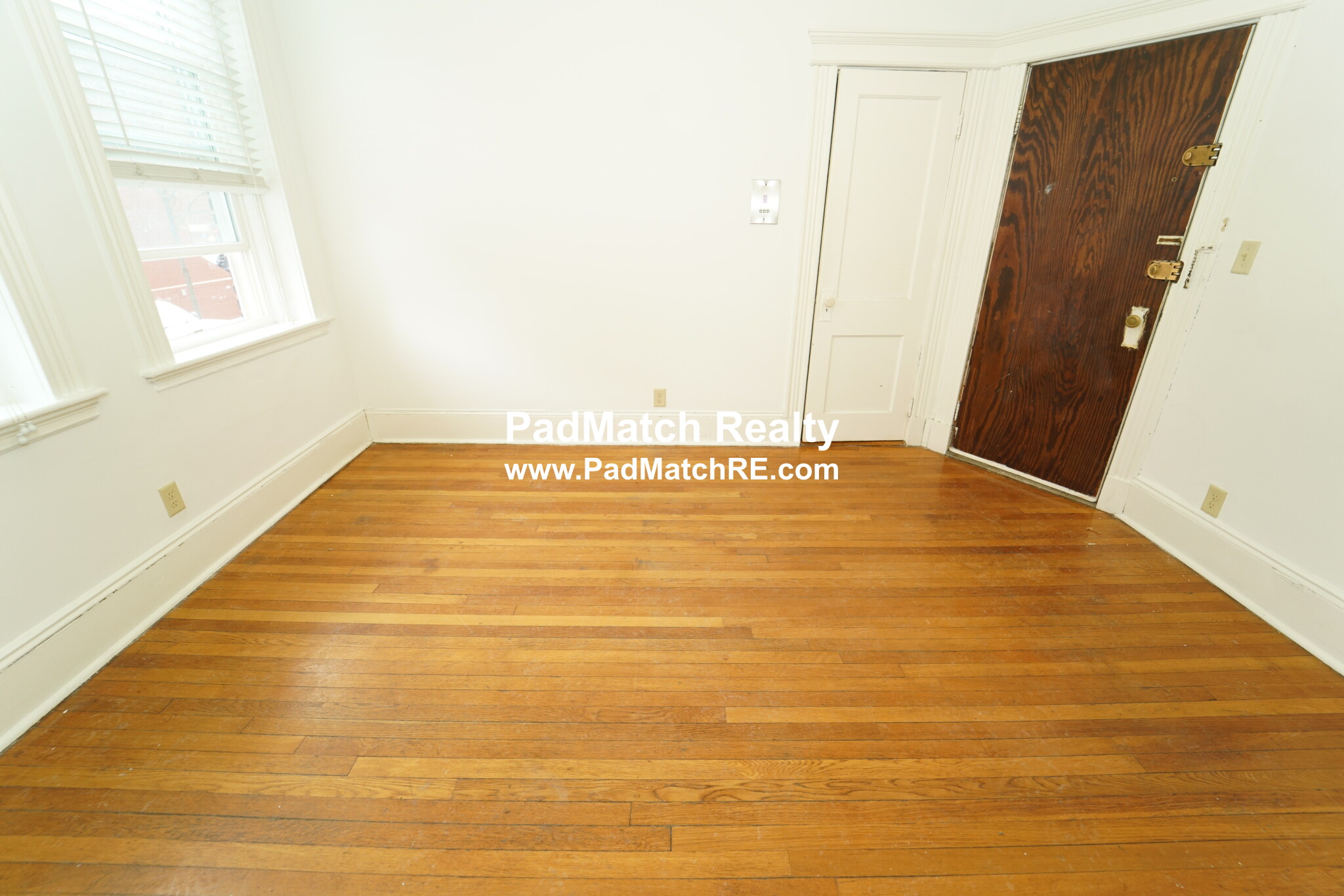 14 Palace Rd, Fenway