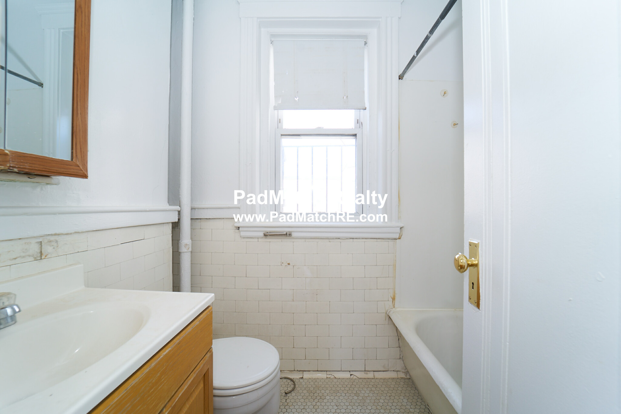 https://ygl-photos.s3.us-west-004.backblazeb2.com/8055W6070b7e2e188c.jpg