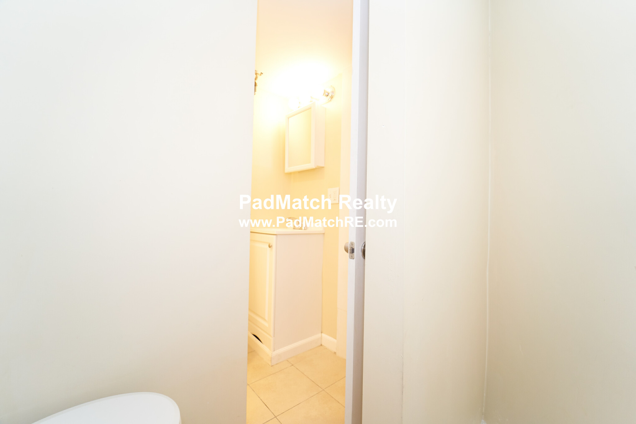 Photo 8 of 232 Cambridge St. Unit 7