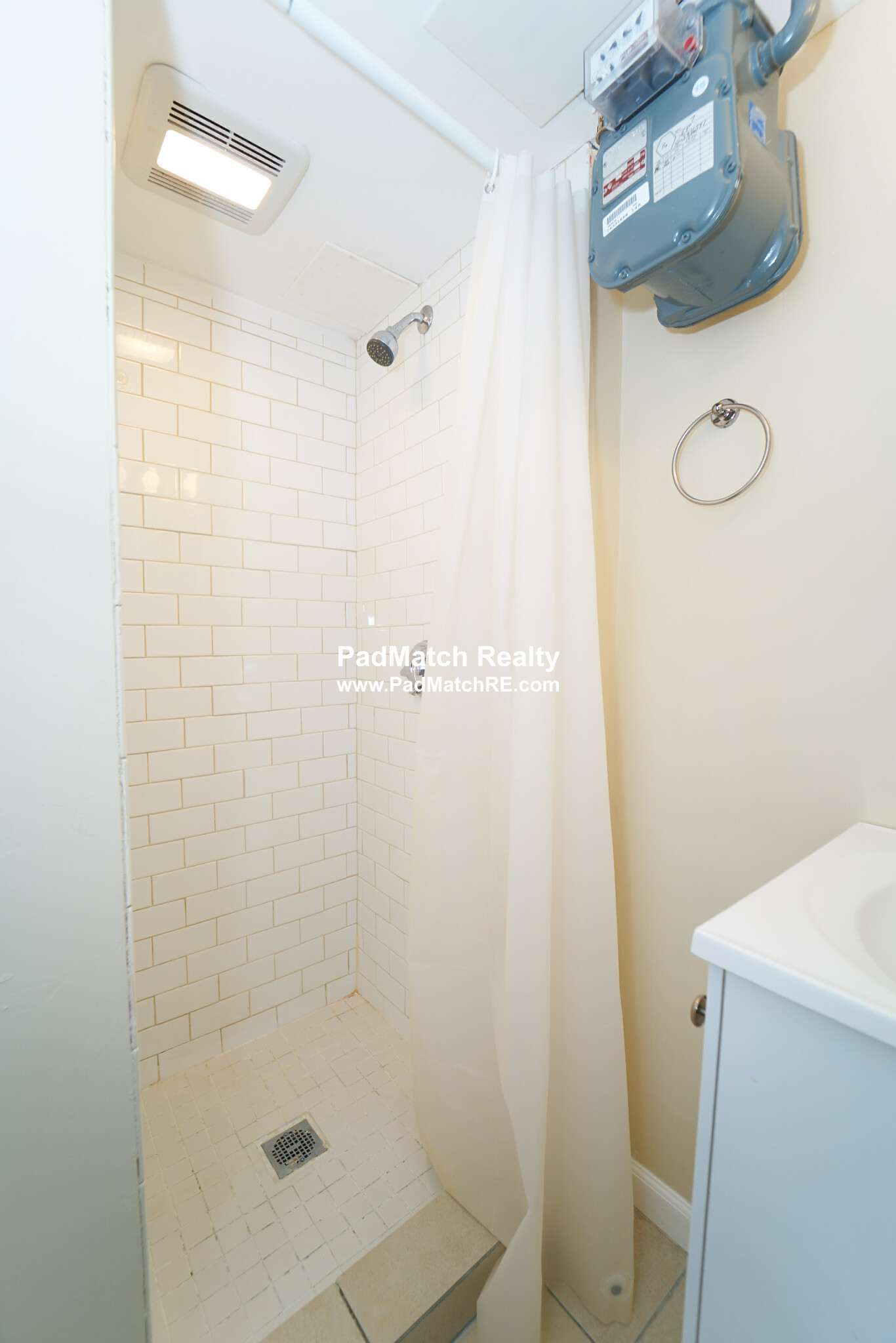 Photo 10 of 232 Cambridge St. Unit 7