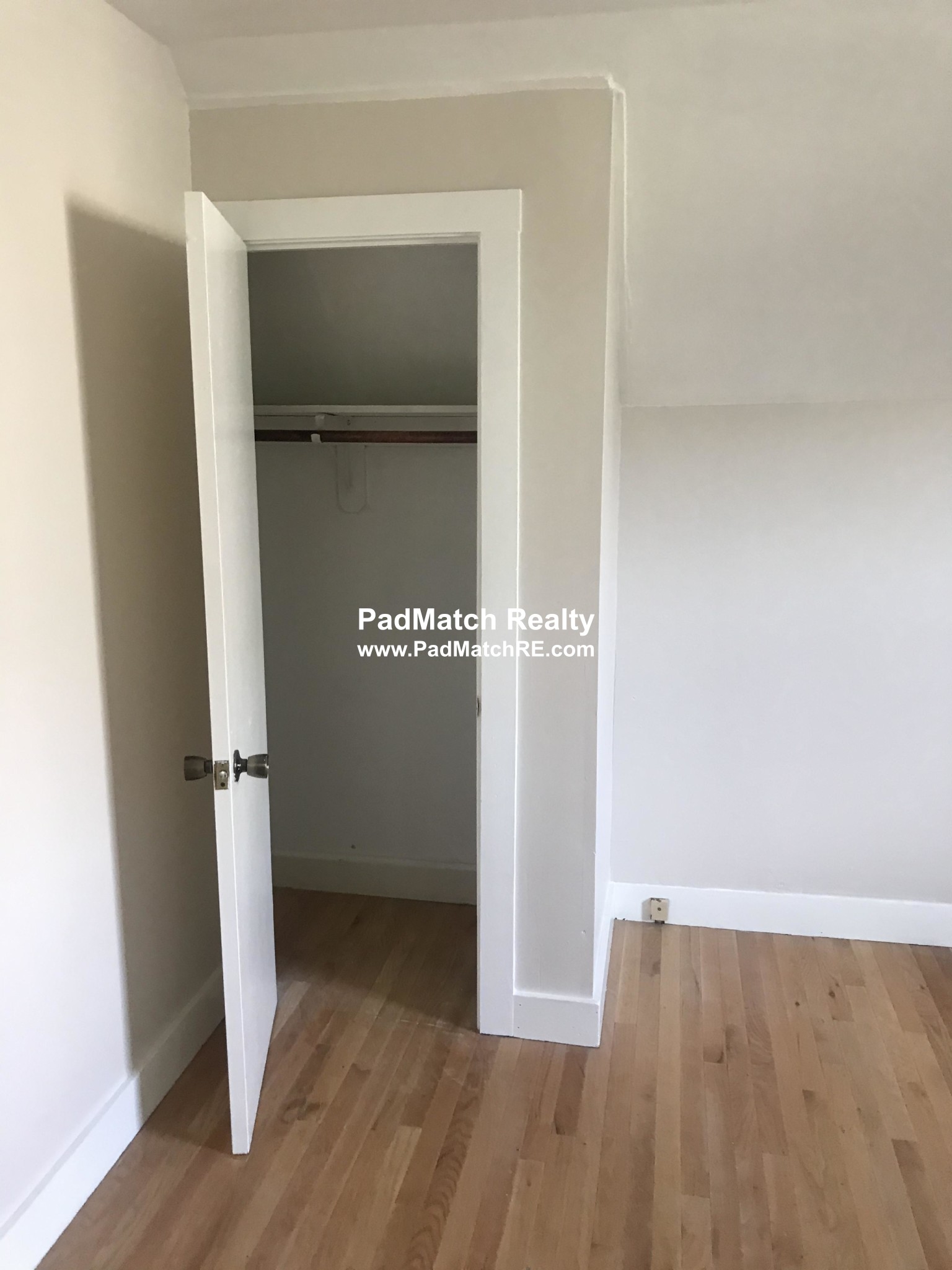 4 bed, 1 bath apartment for rent at 1047 River St Unit 2, Hyde Park — photo 11 of 16