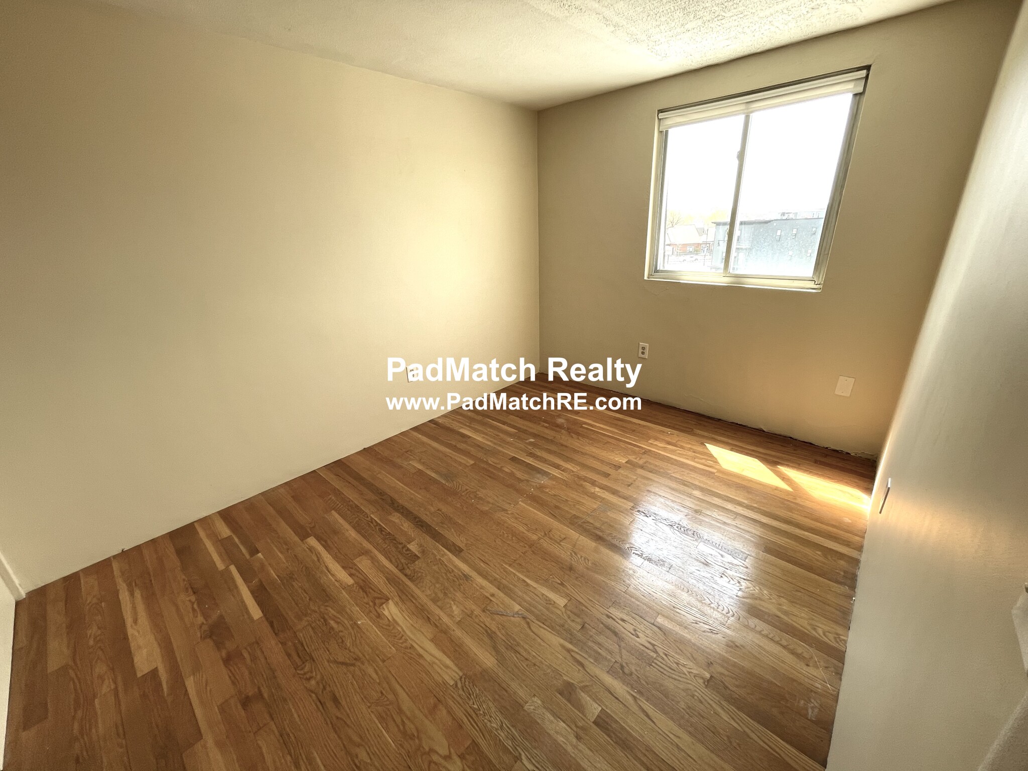 385 Dorchester St, South Boston