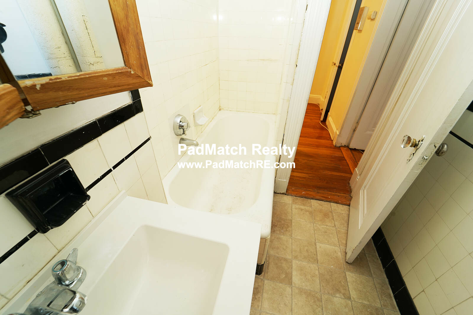 1810 Commonwealth Ave, Brighton