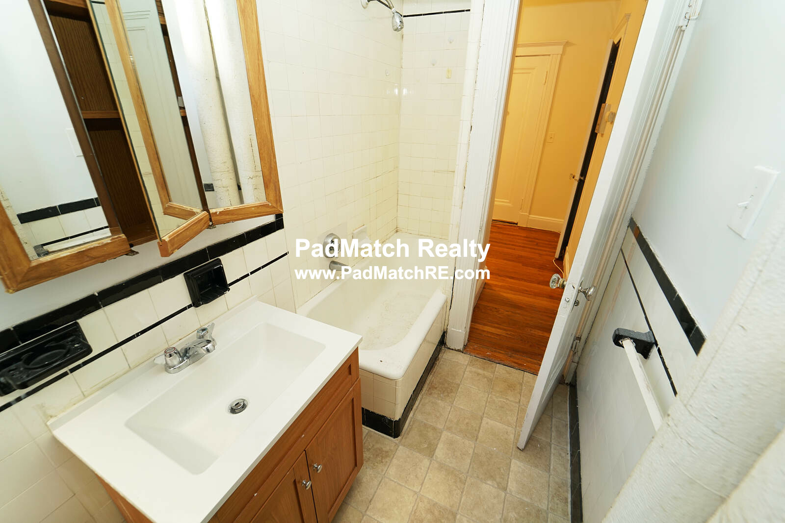 1810 Commonwealth Ave, Brighton