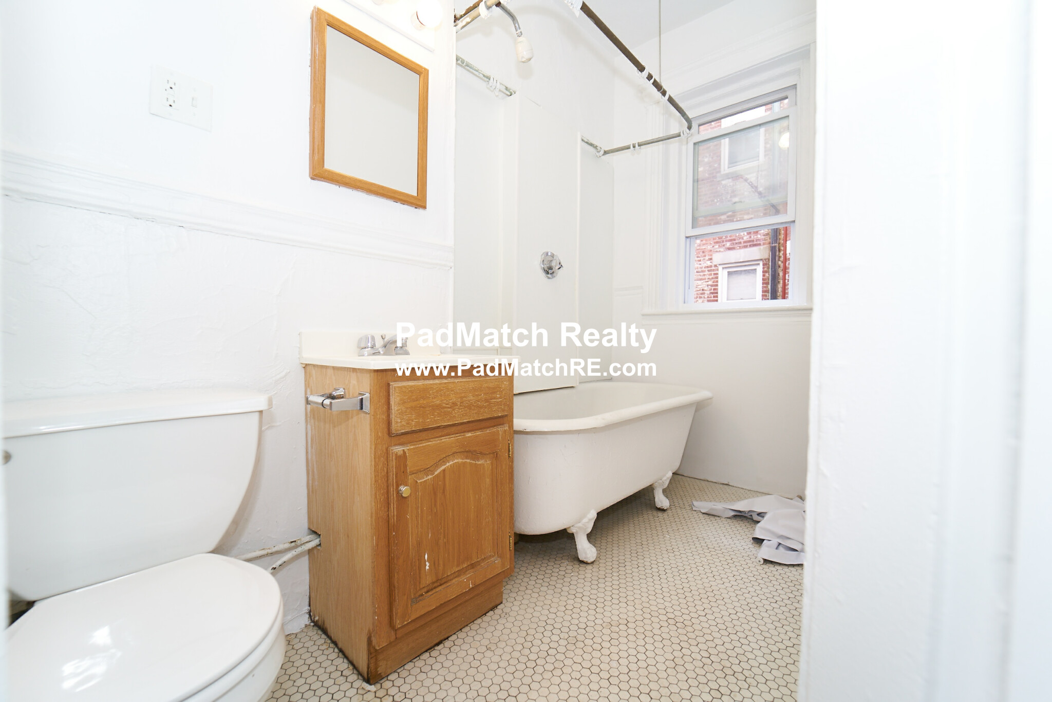 1 bed, 1 bath apartment for rent at 1350 Commonwealth Ave Unit 7, Allston — photo 9 of 14